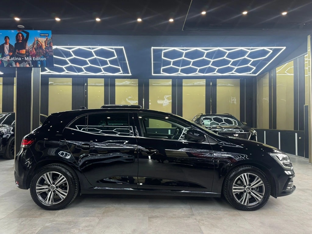 RENAULT Mégane Berline 1.3 16V R.S.Line EDC-image-3