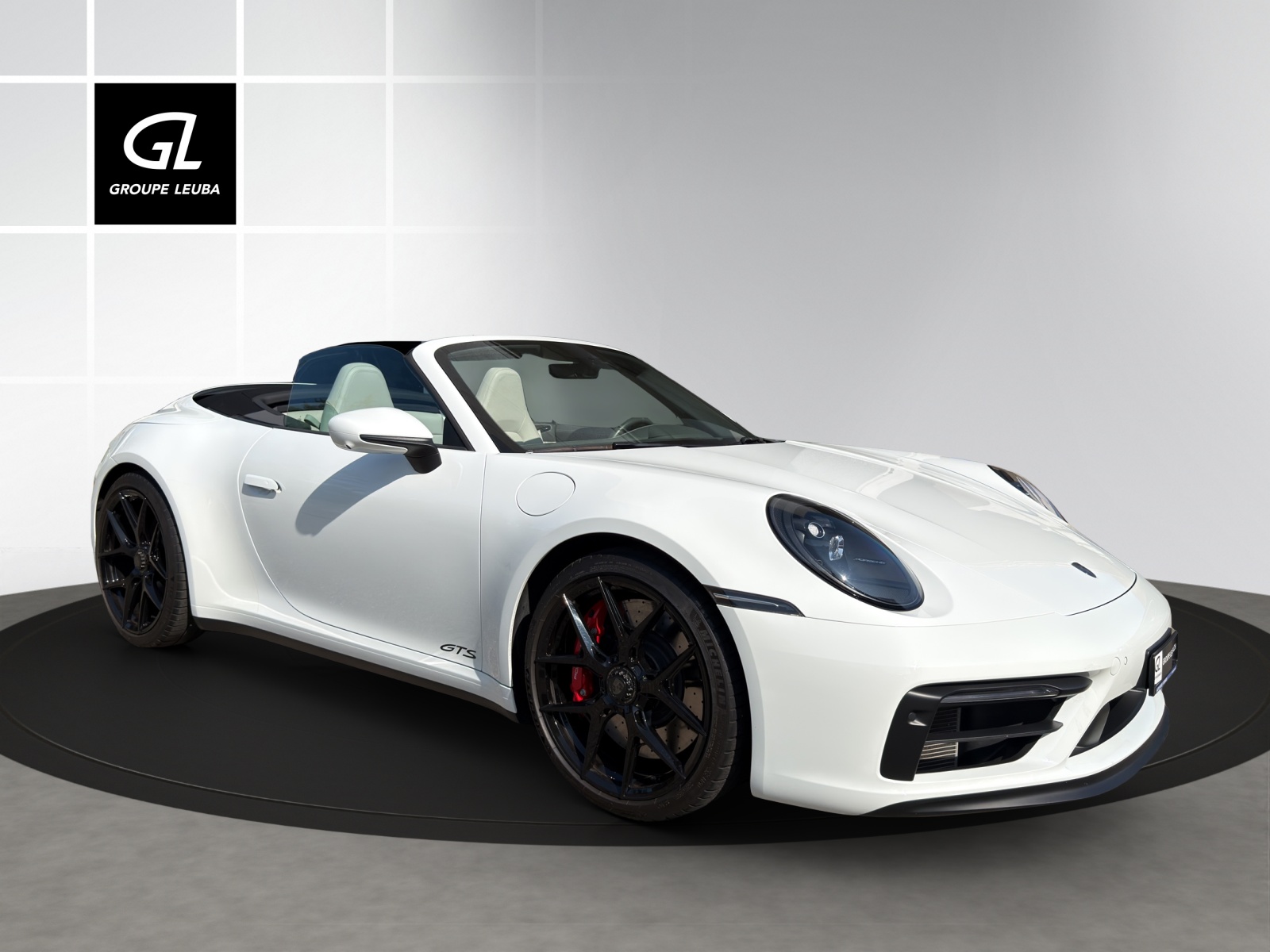 PORSCHE 911 Carrera 4 GTS Cabr.-image-8