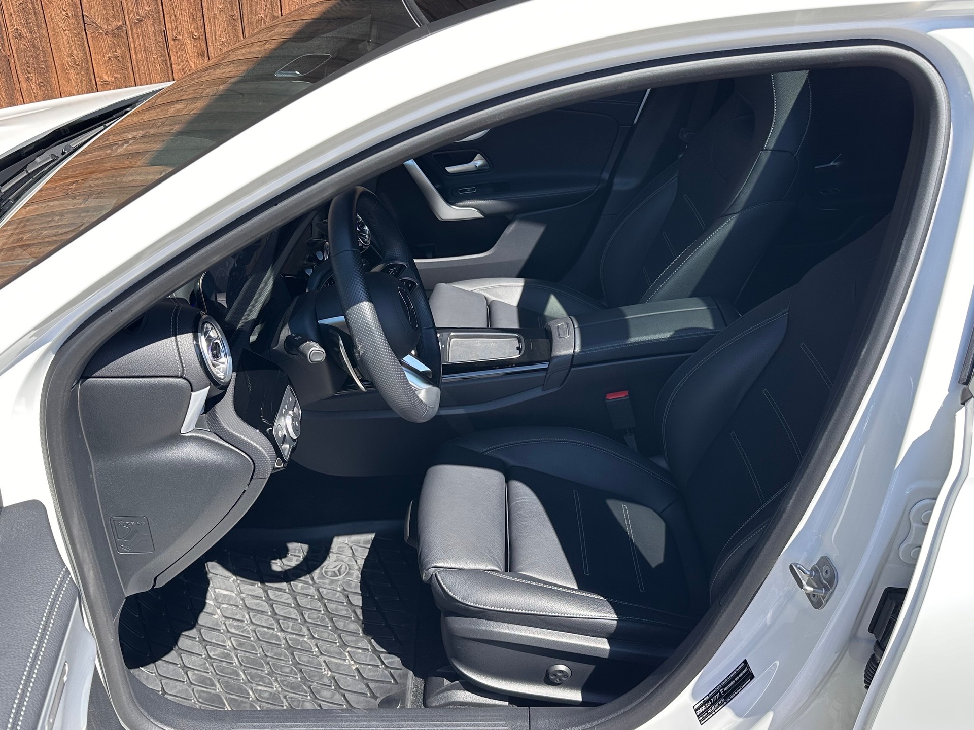 MERCEDES-BENZ A AMG 35 4Matic 8G-DCT-image-10
