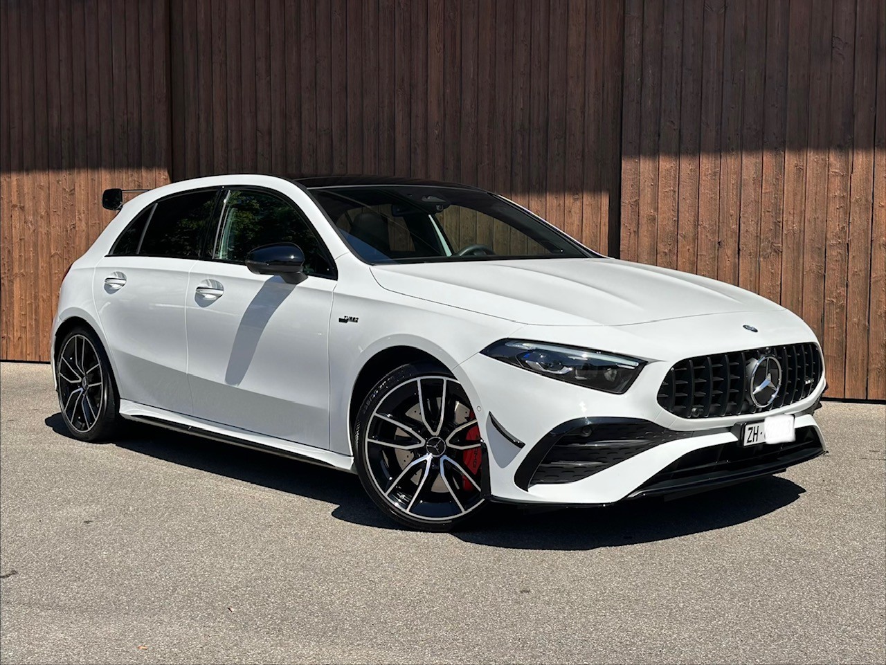 MERCEDES-BENZ A AMG 35 4Matic 8G-DCT-image-2