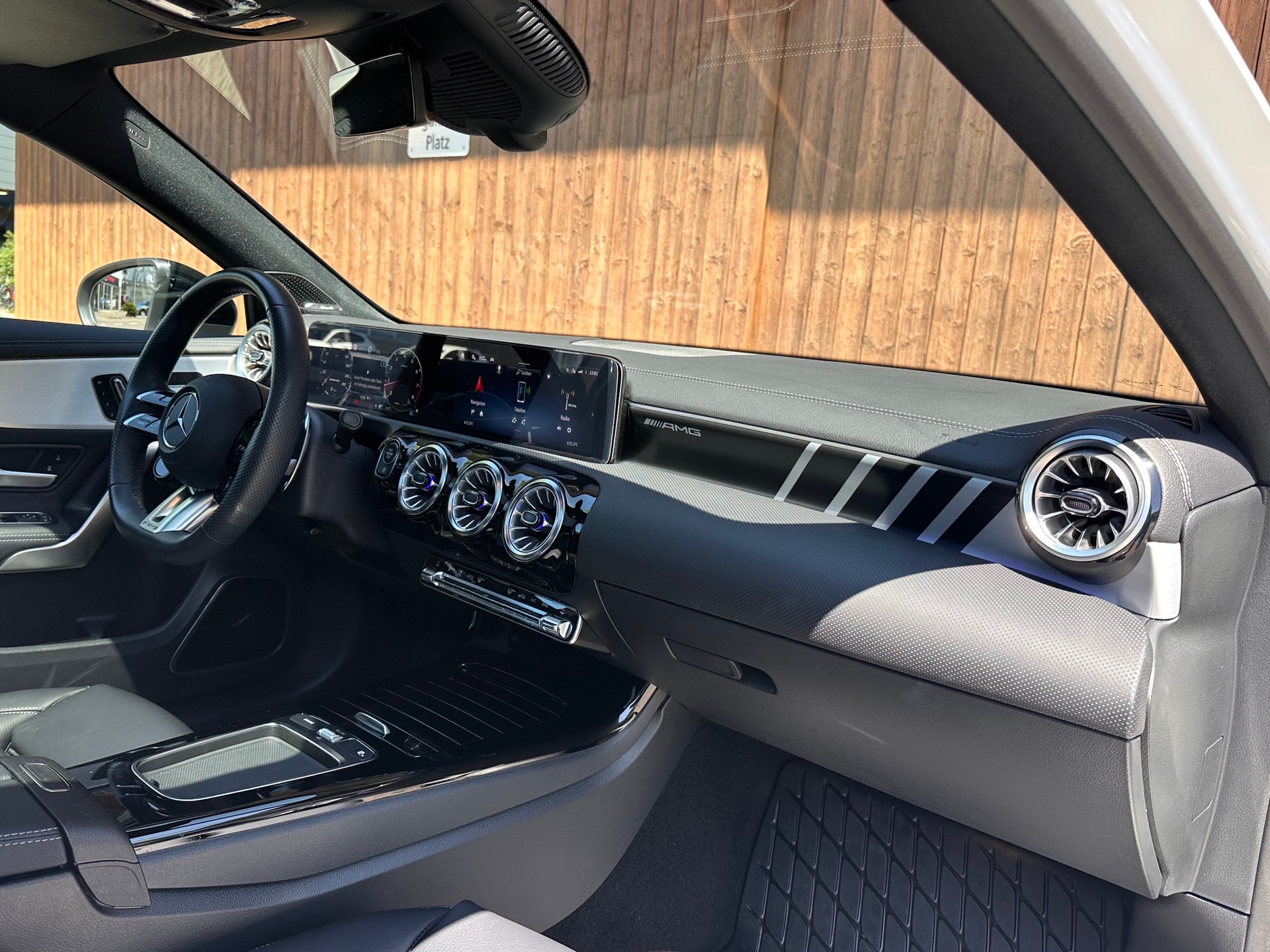 MERCEDES-BENZ A AMG 35 4Matic 8G-DCT-image-15