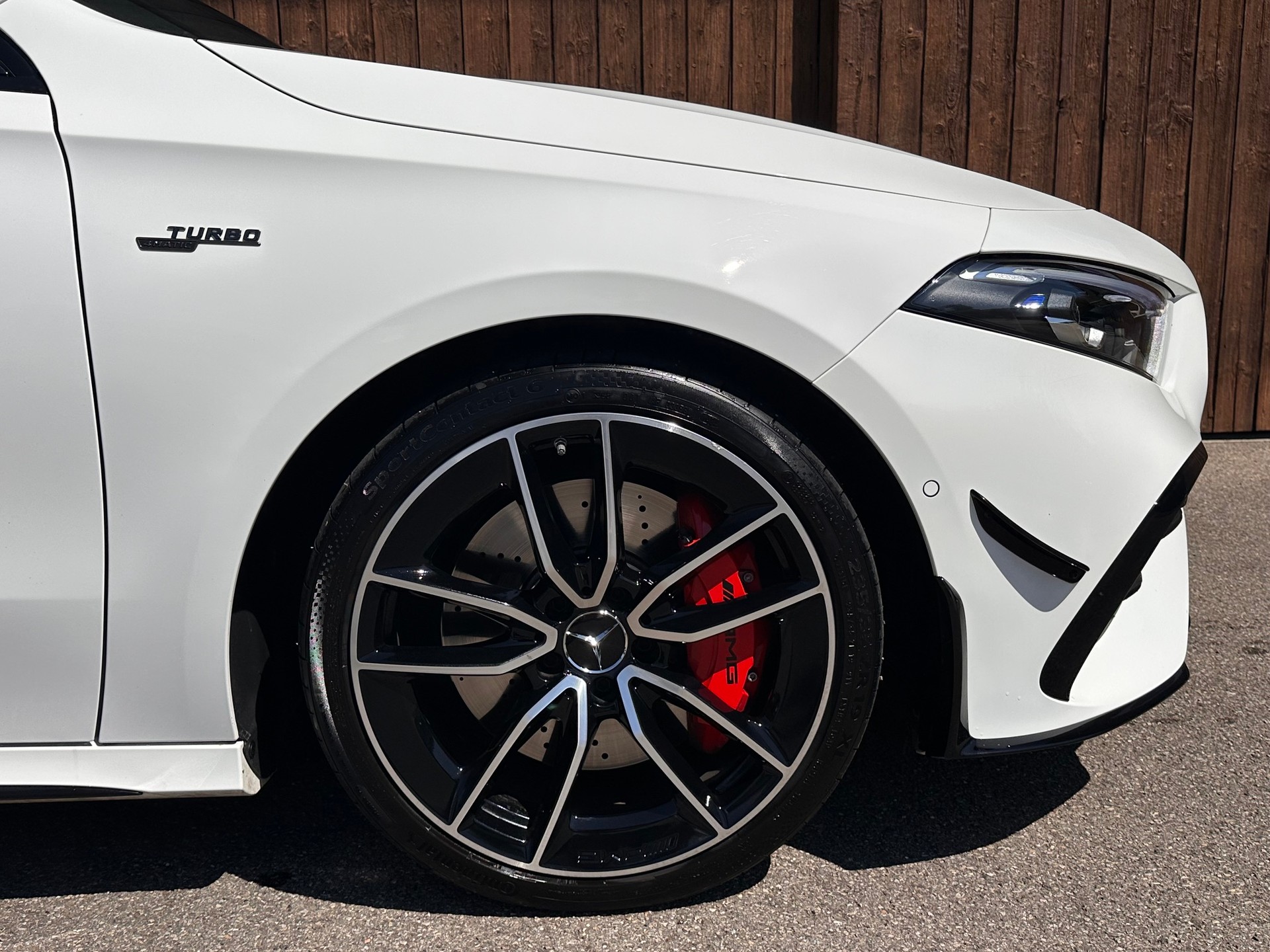 MERCEDES-BENZ A AMG 35 4Matic 8G-DCT-image-1
