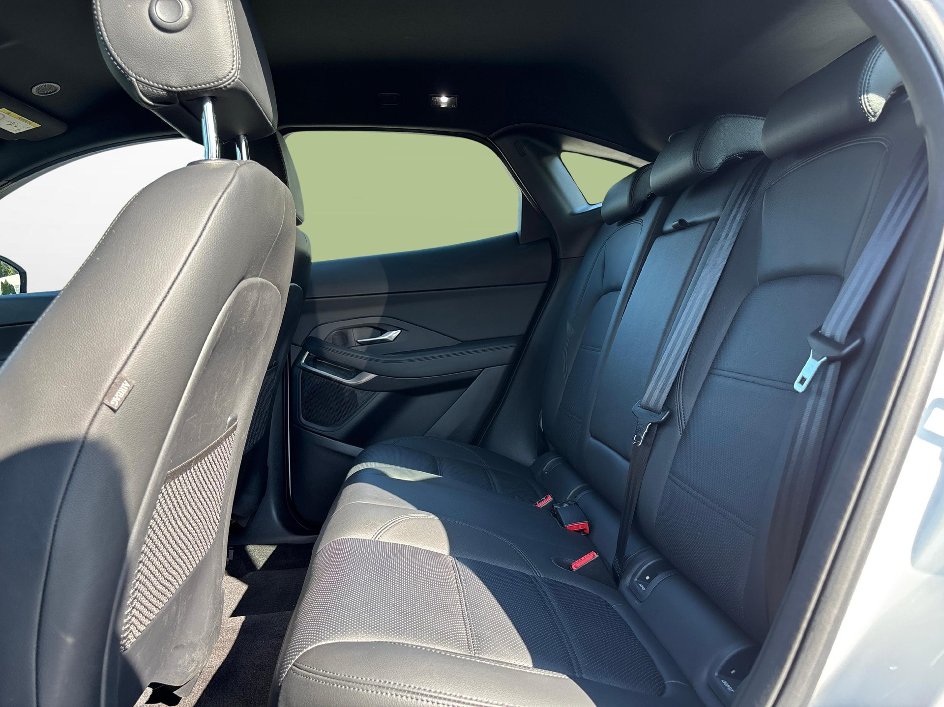 JAGUAR E-Pace 1.5 I3 S-image-6
