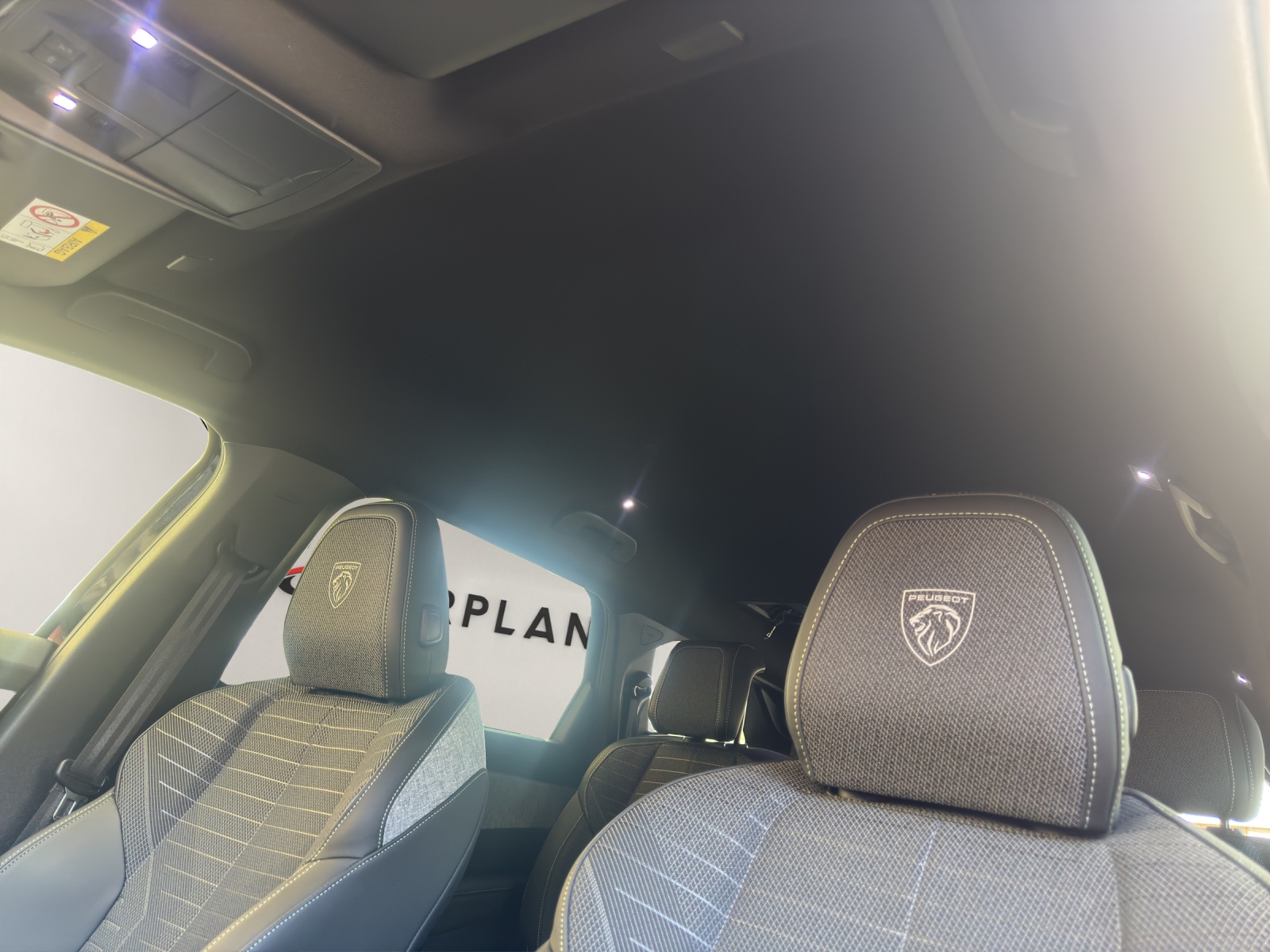 PEUGEOT 5008 1.2 Hybrid GT 145PS 7-Plätzer-image-6