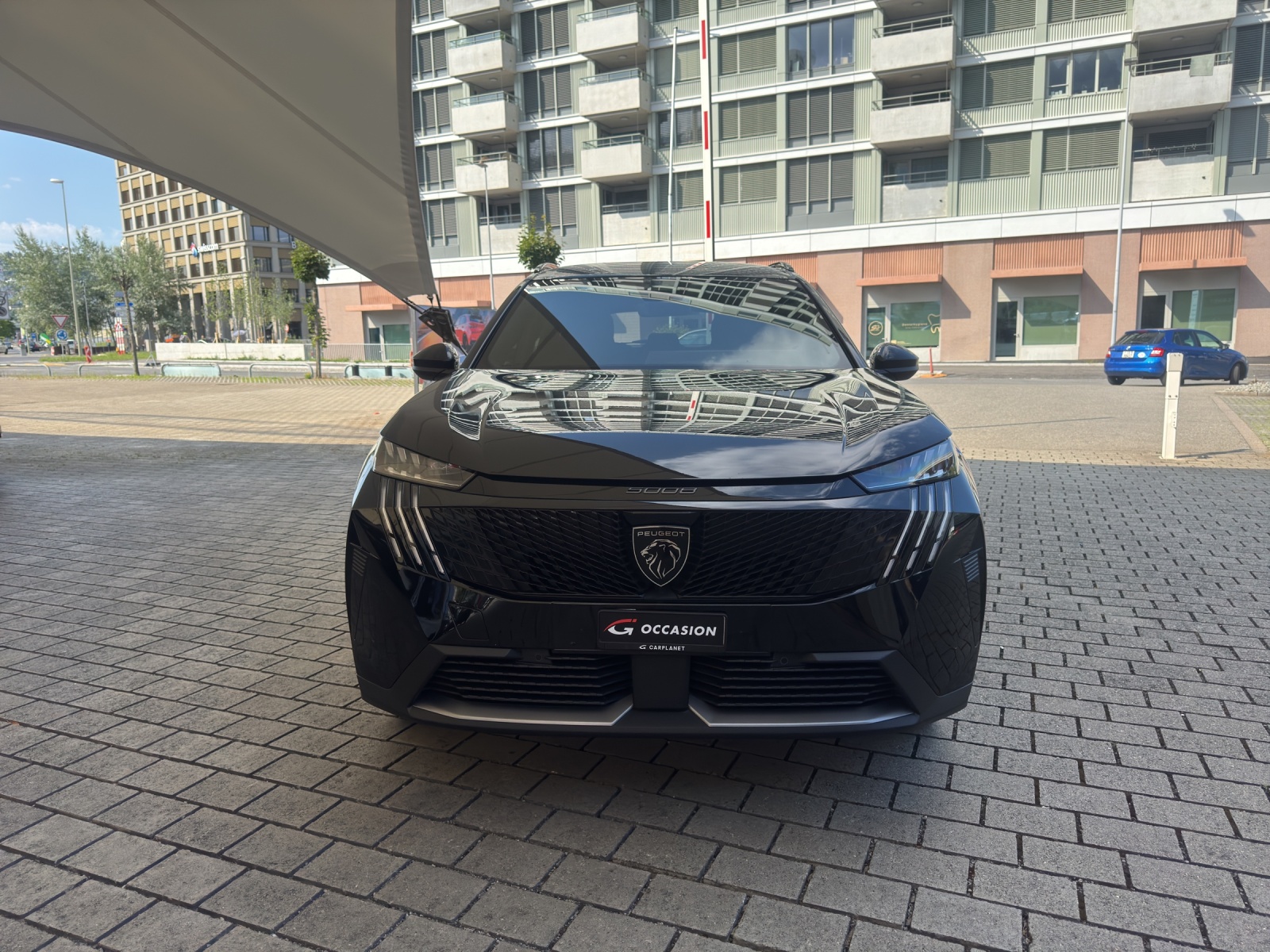 PEUGEOT 5008 1.2 Hybrid GT 145PS 7-Plätzer-image-12