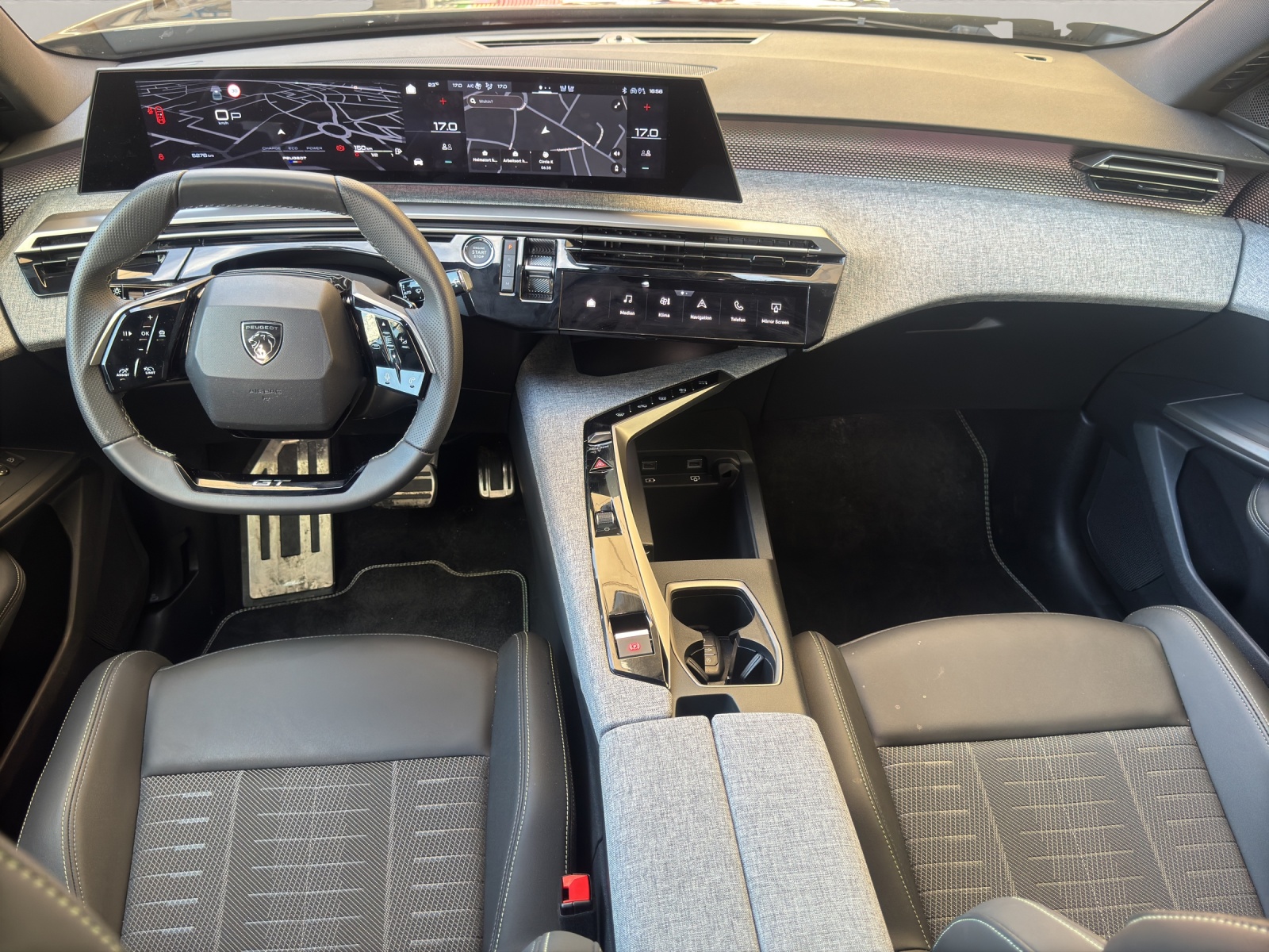 PEUGEOT 5008 1.2 Hybrid GT 145PS 7-Plätzer-image-19