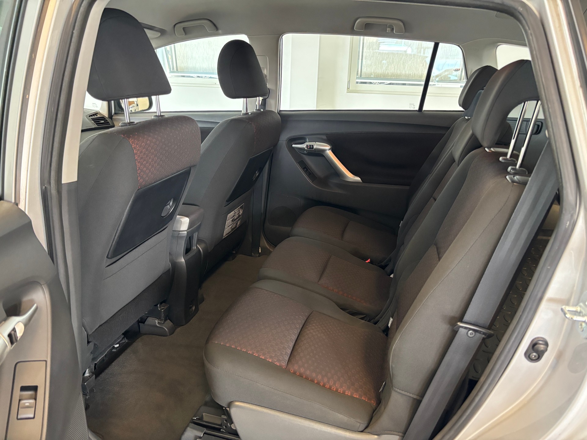 TOYOTA Verso 1.8 Linea Sol-image-6