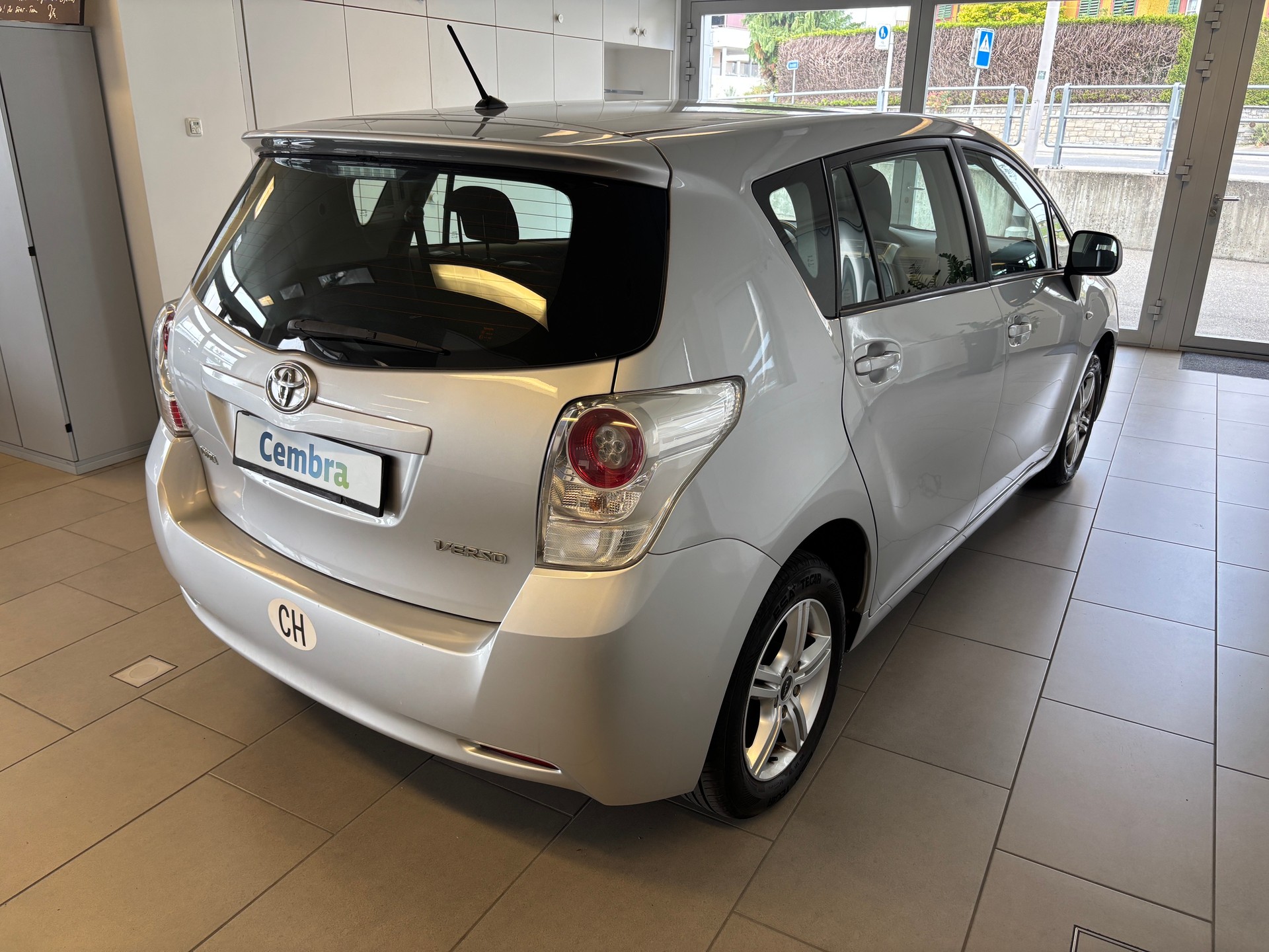 TOYOTA Verso 1.8 Linea Sol-image-2