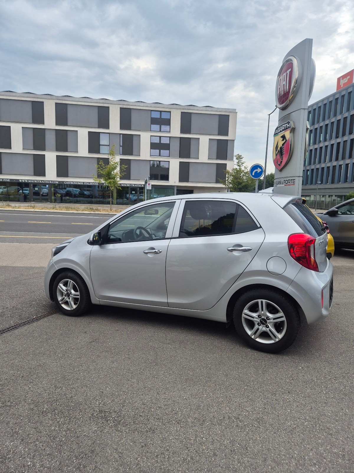 KIA Picanto 1.2 CVVT Style AMT-image-5