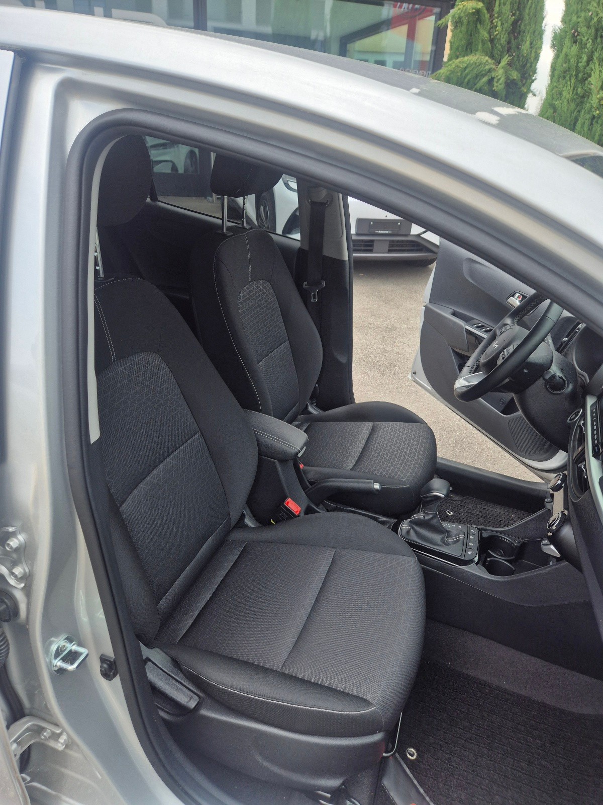KIA Picanto 1.2 CVVT Style AMT-image-9