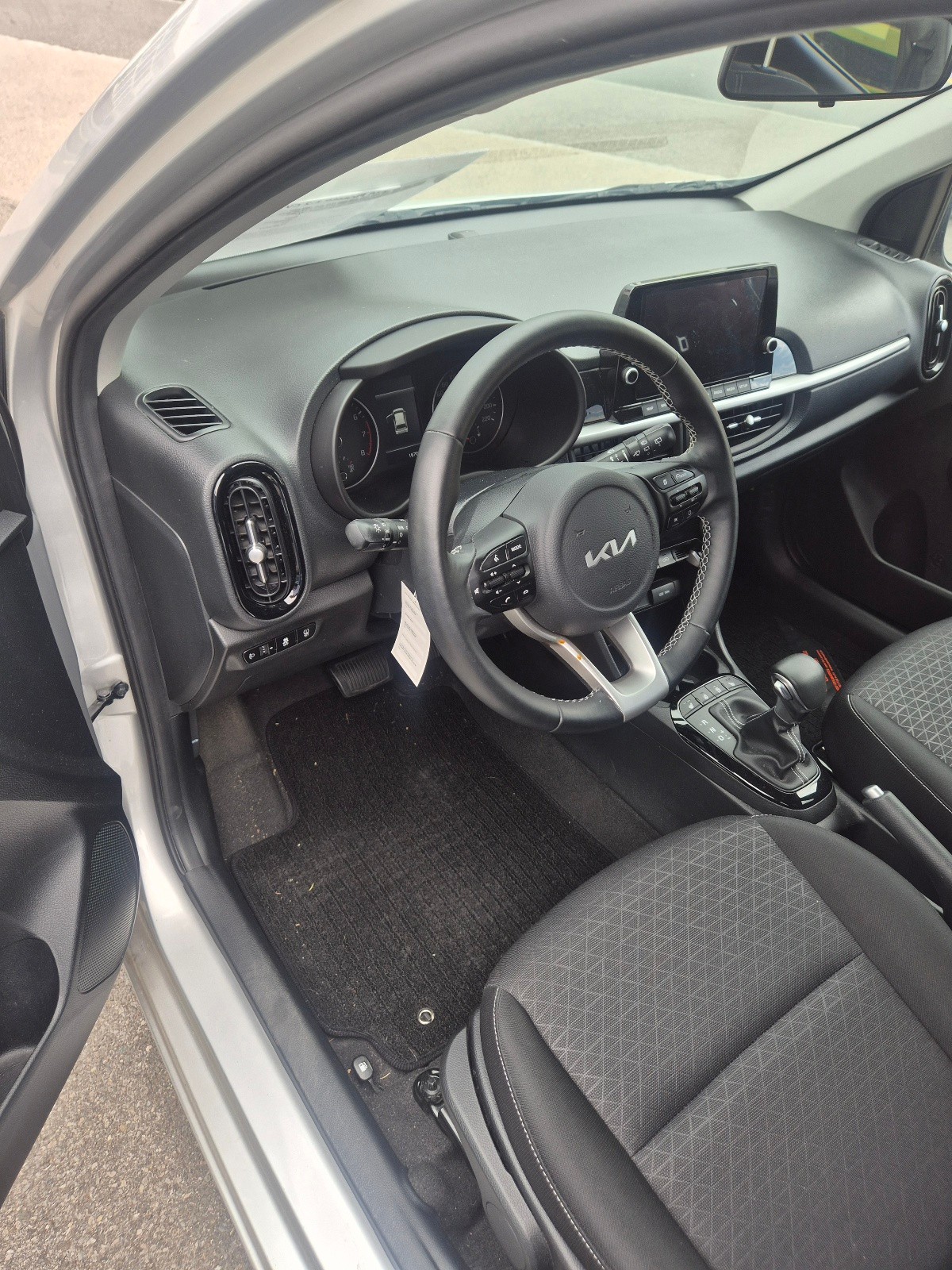 KIA Picanto 1.2 CVVT Style AMT-image-7