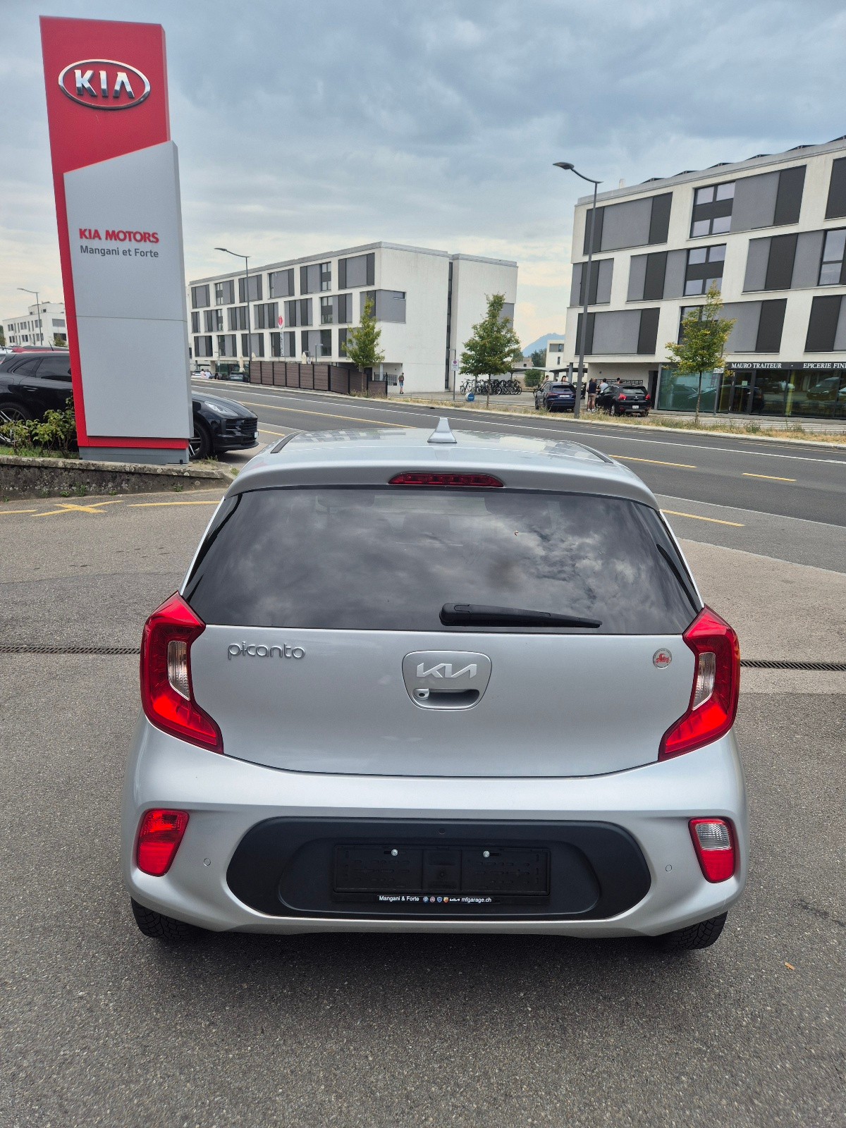 KIA Picanto 1.2 CVVT Style AMT-image-6