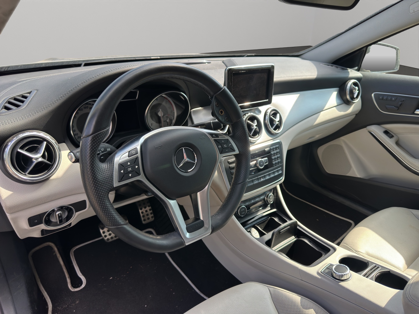 MERCEDES-BENZ GLA 220 CDI AMG Line 4Matic 7G-DCT **TURBOSCHADEN**-image-8