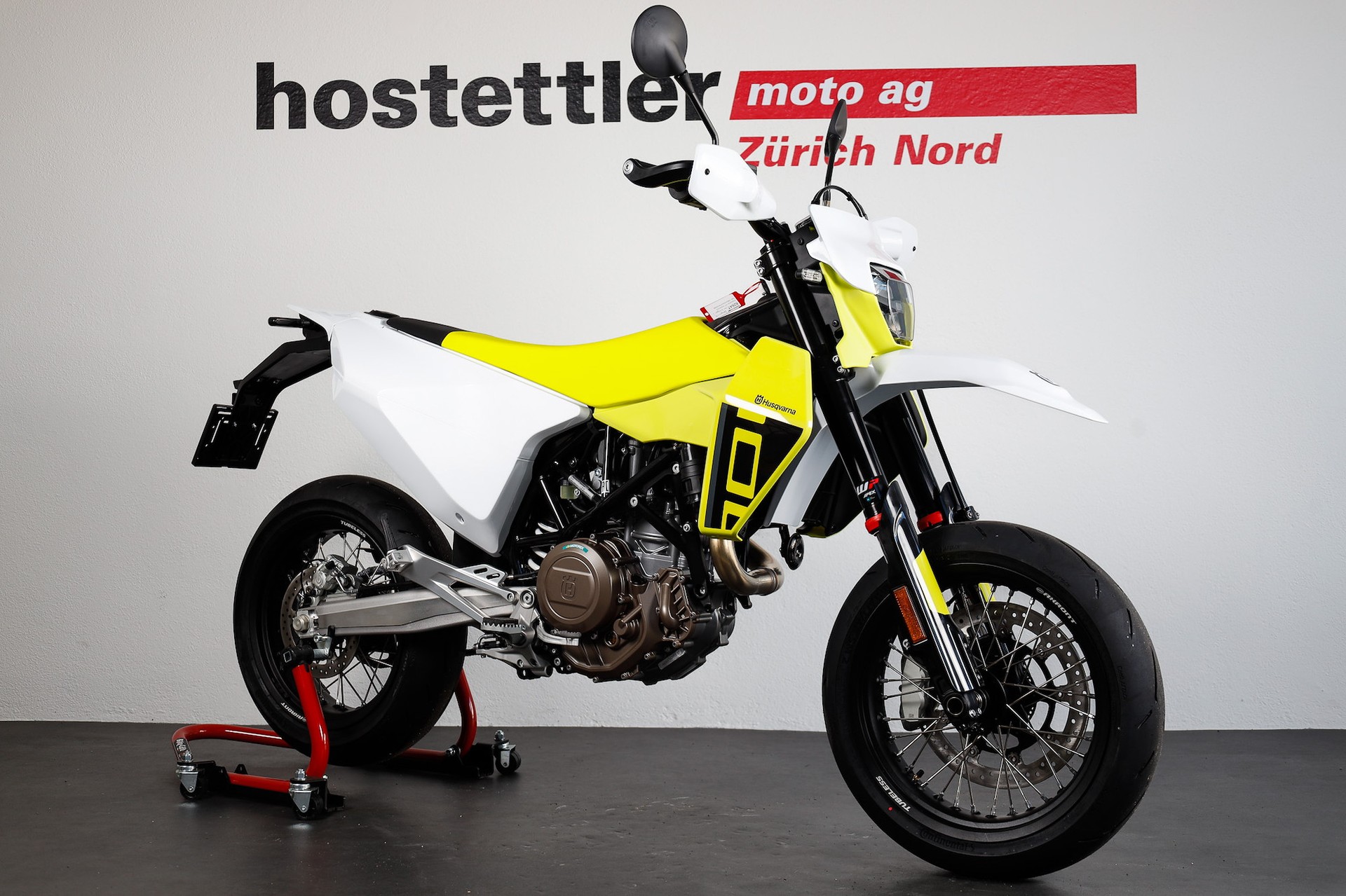 HUSQVARNA 701 Supermoto