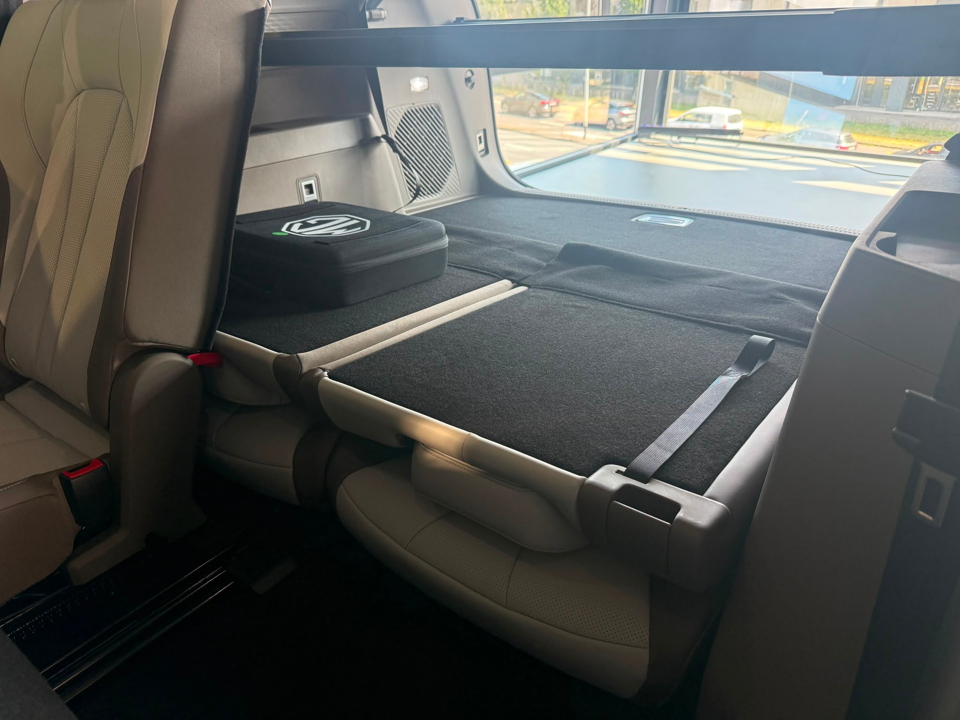 MG S9 1.5 TGDI PHEV Premium-image-11