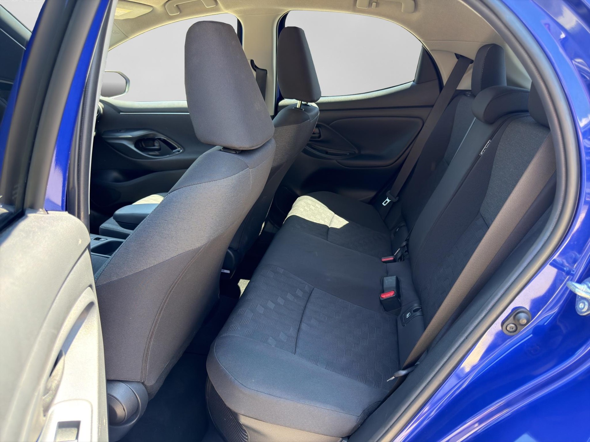 TOYOTA Yaris 1.5 VVT-i HSD Trend-image-6