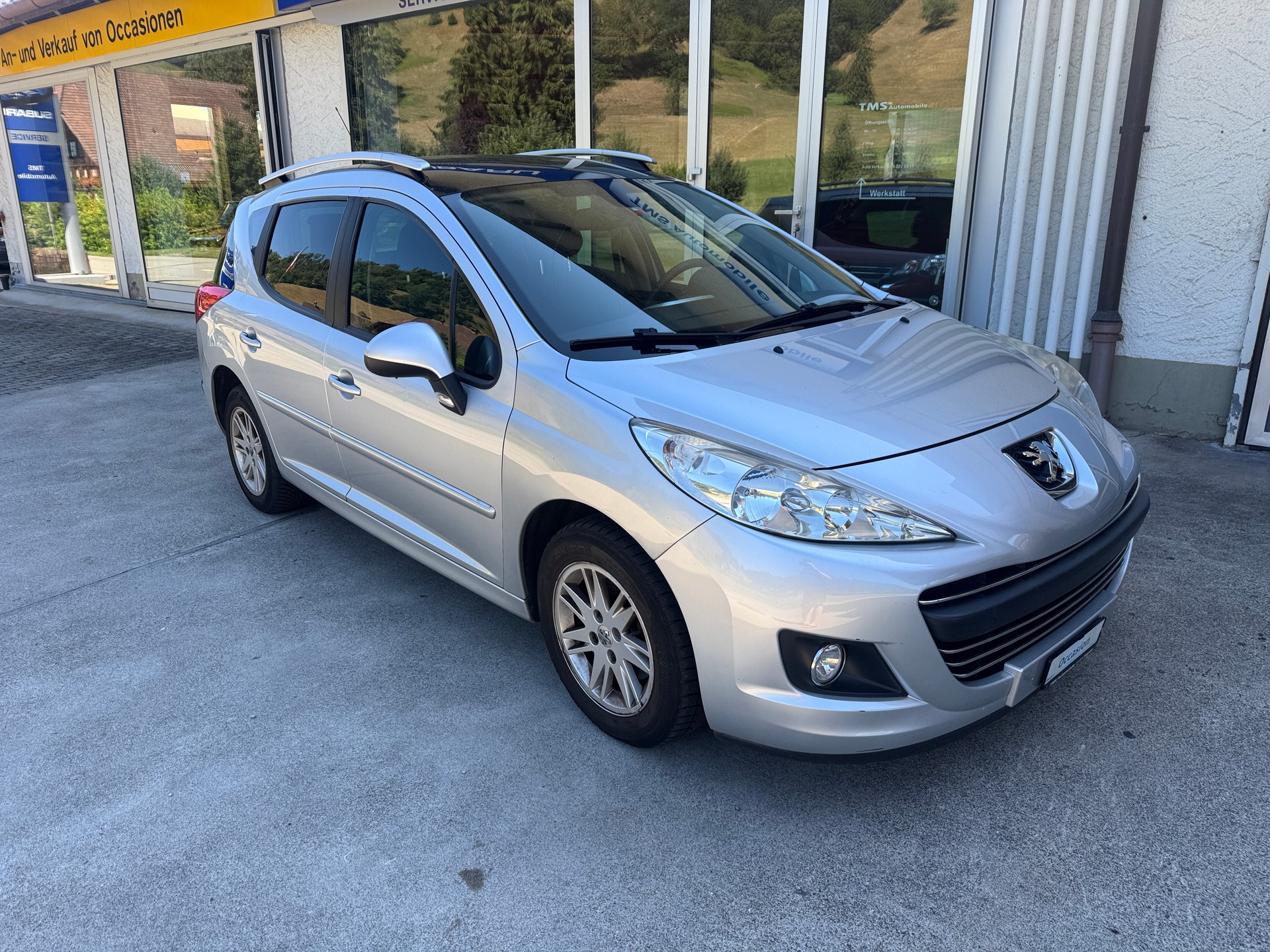 PEUGEOT 207 SW 1.6 16V Trendy Clim-image-2