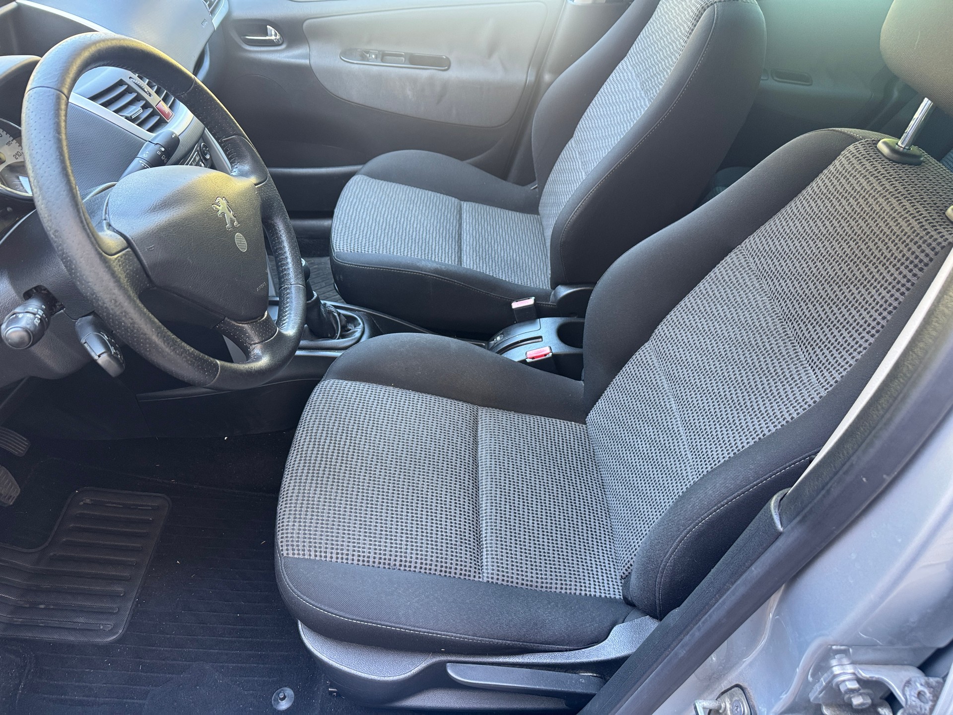 PEUGEOT 207 SW 1.6 16V Trendy Clim-image-7