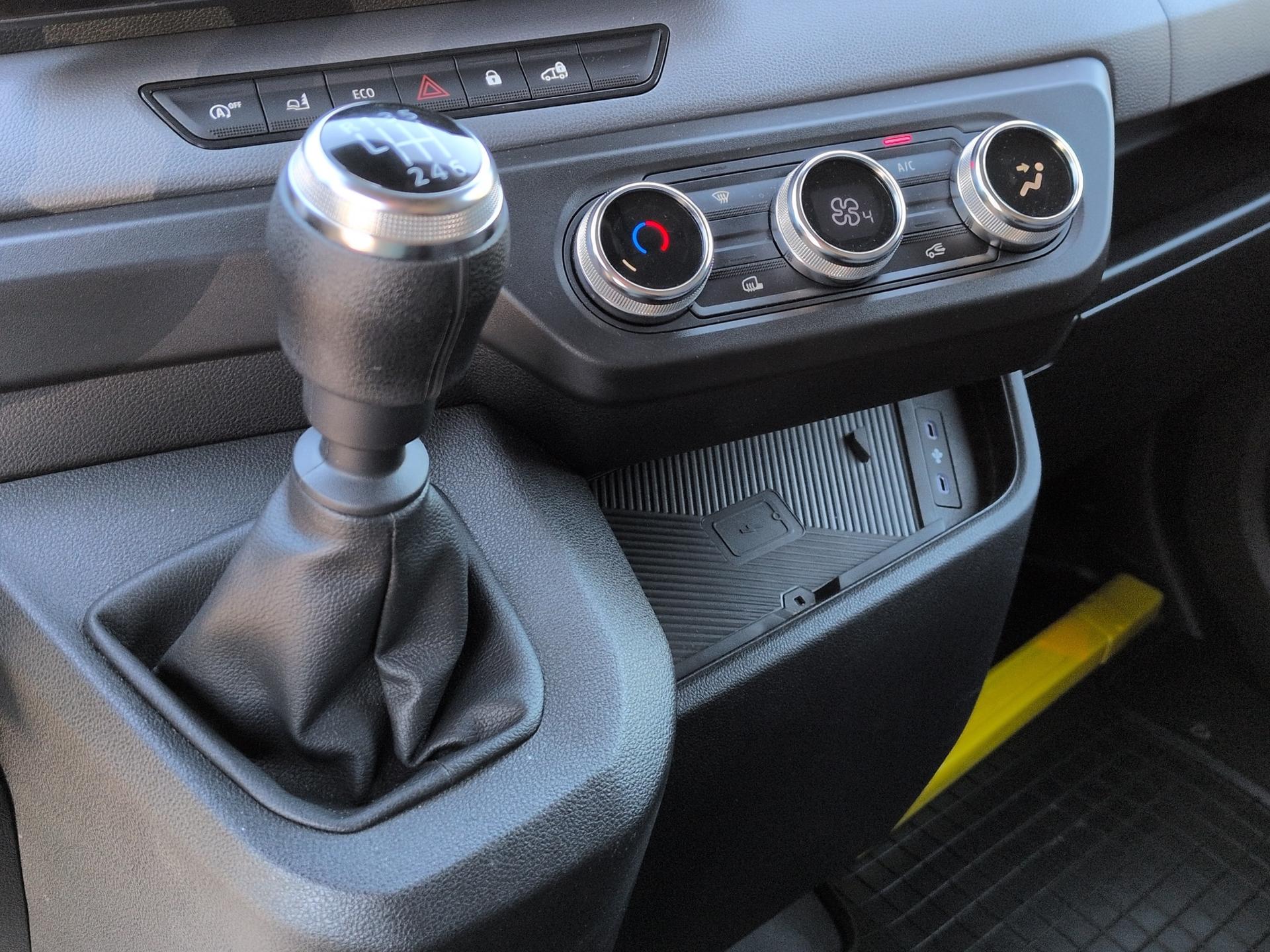 RENAULT Master T35 2.0 Blue dCi 130 L3H2 Extra-image-11