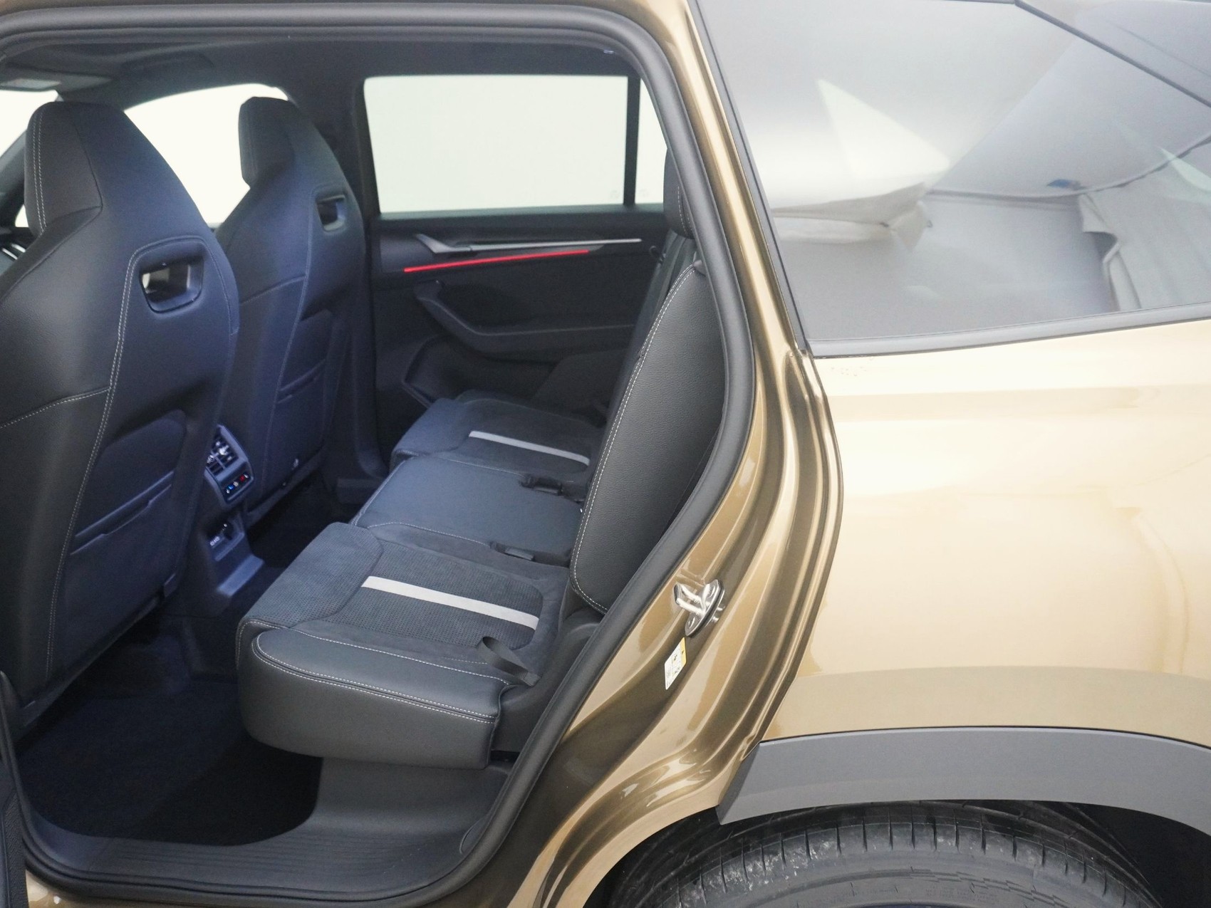 SKODA Kodiaq 2.0 TDI Sportline-image-14