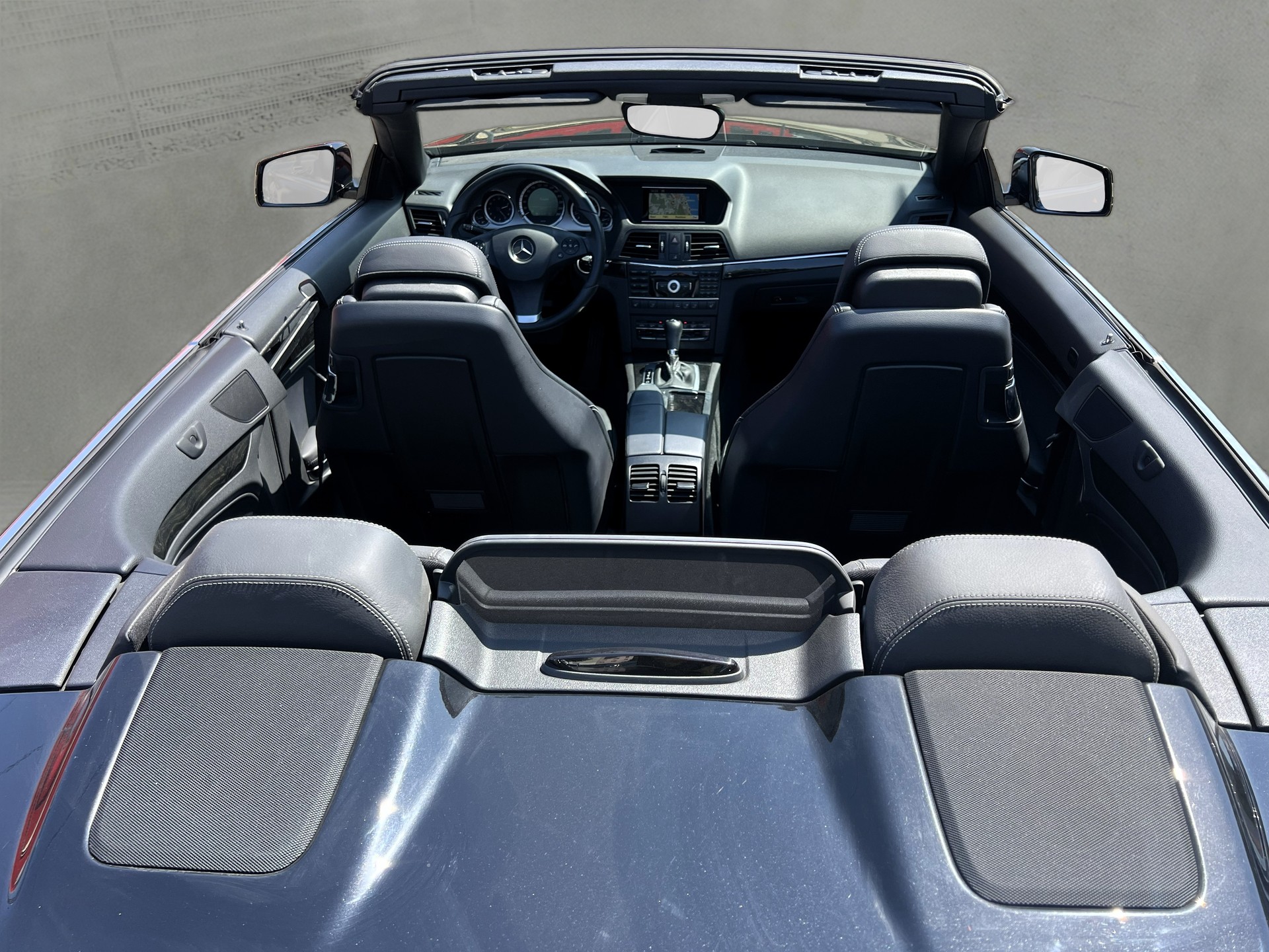 MERCEDES-BENZ E 250 CGI BlueEfficiency Automatic-image-22