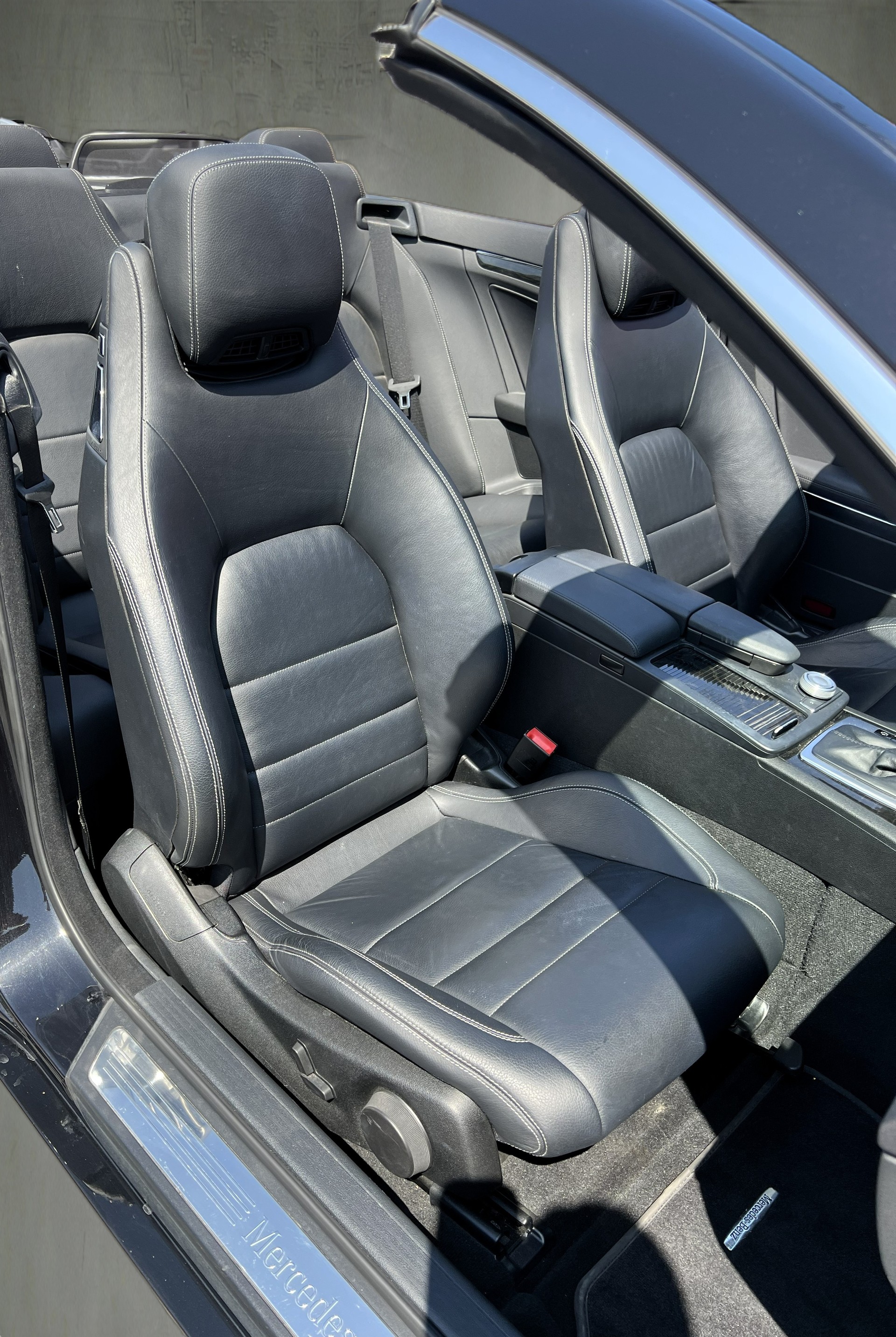 MERCEDES-BENZ E 250 CGI BlueEfficiency Automatic-image-14