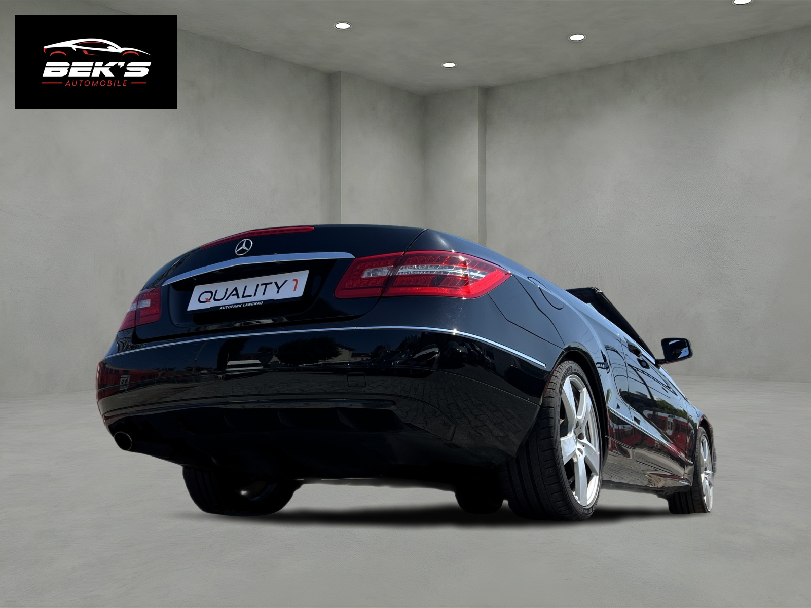 MERCEDES-BENZ E 250 CGI BlueEfficiency Automatic-image-9
