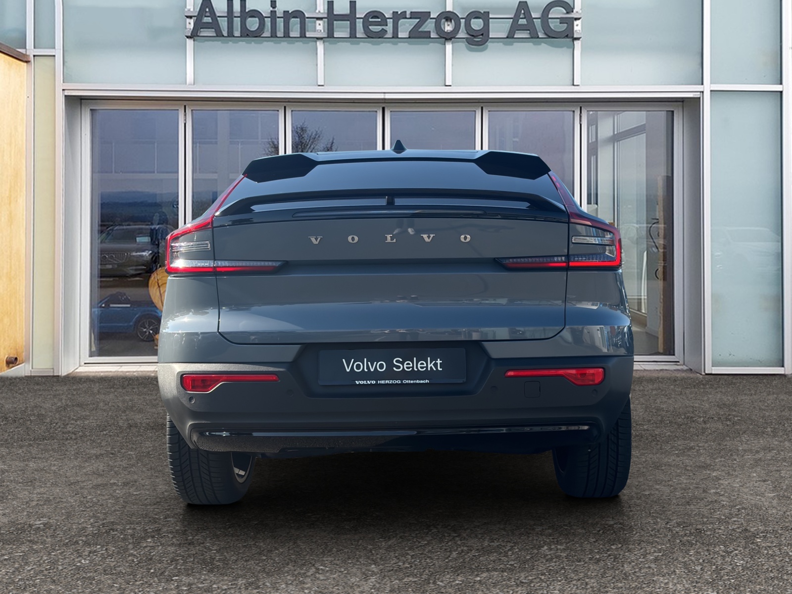 VOLVO C40 Recharge Twin-image-5