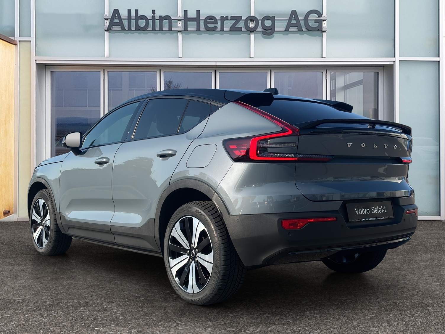 VOLVO C40 Recharge Twin-image-2