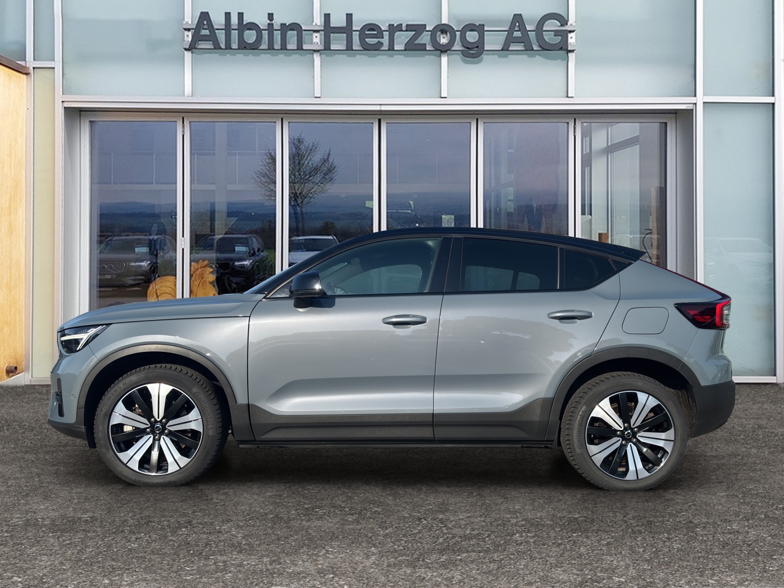 VOLVO C40 Recharge Twin-image-1