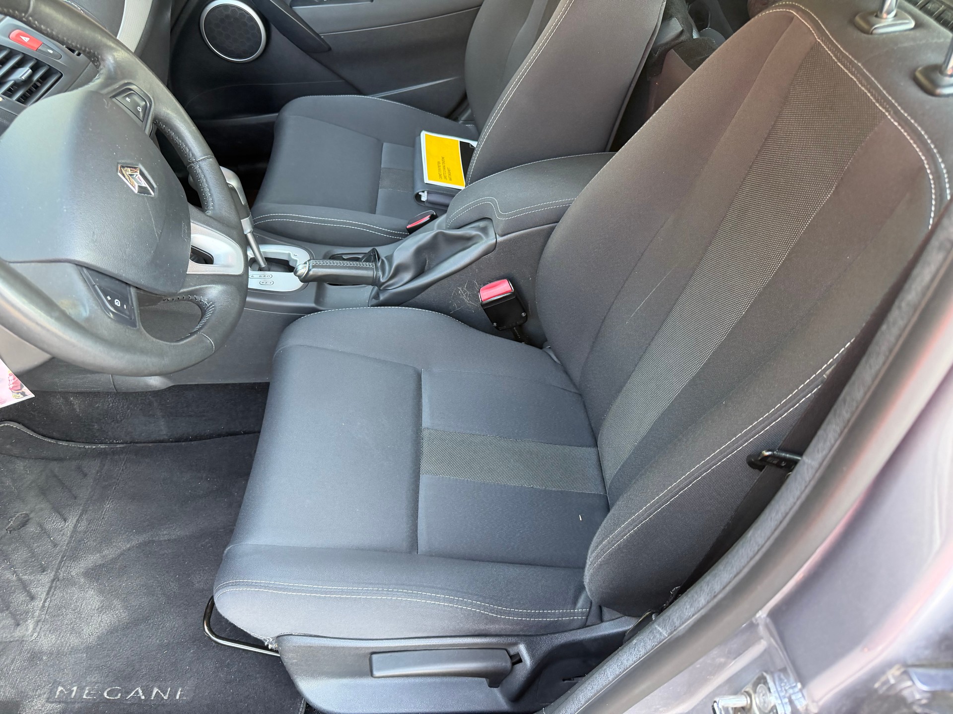 RENAULT Mégane 2.0 16V Dynamique CVT-image-6