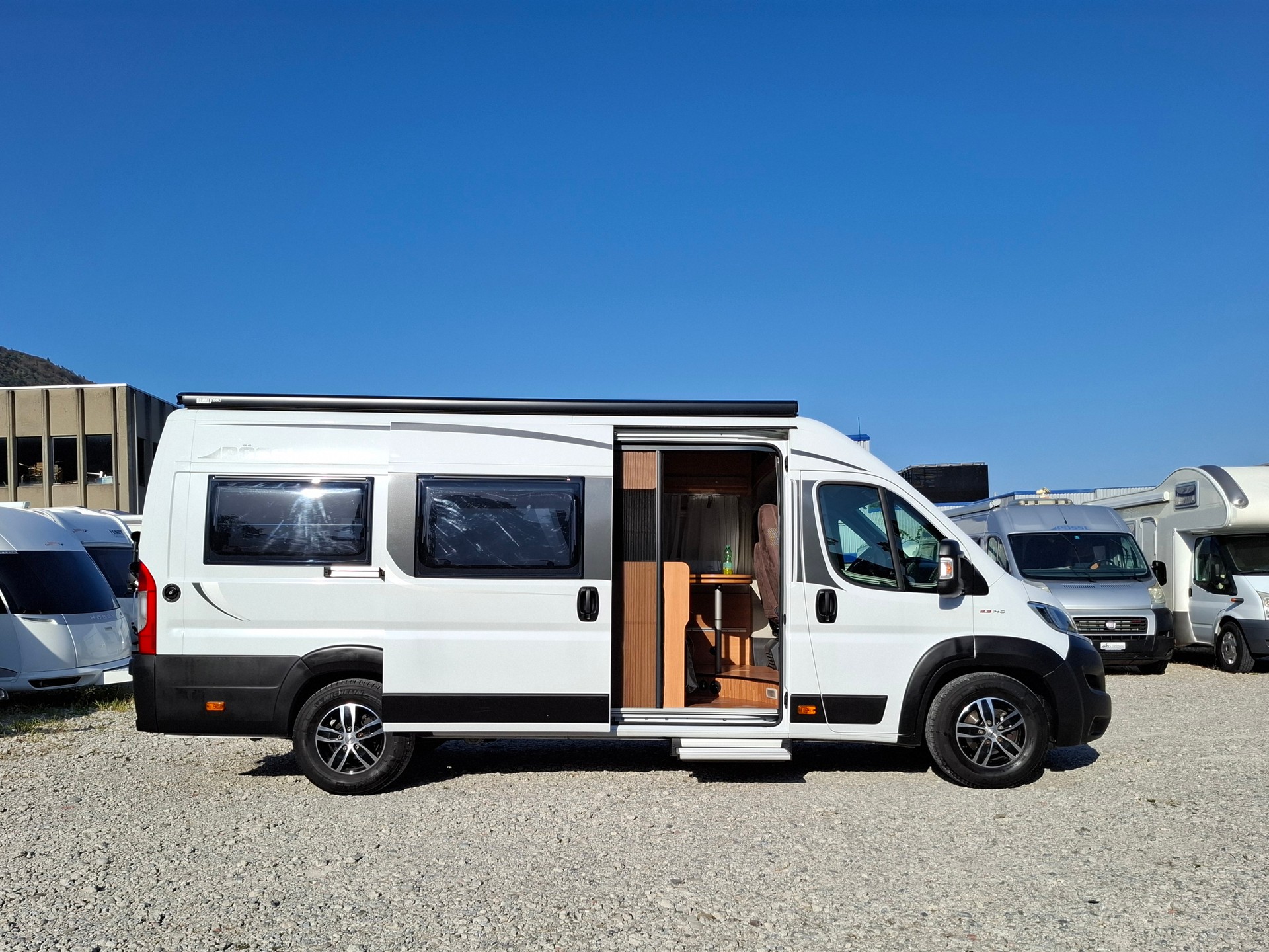 PÖSSL Roadcruiser 640 - !ab MFK & Service!-image-2