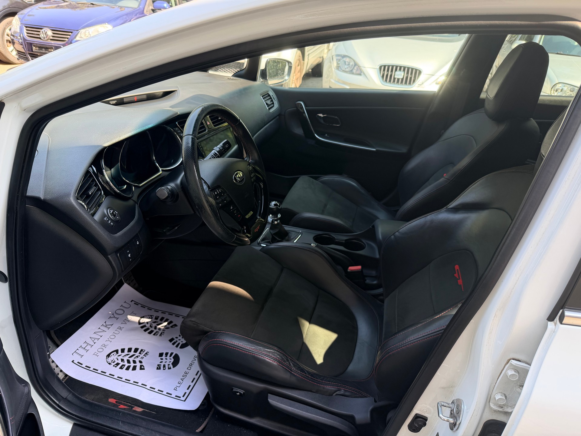 KIA Cee'd 1.6 GDi Turbo GT-image-6