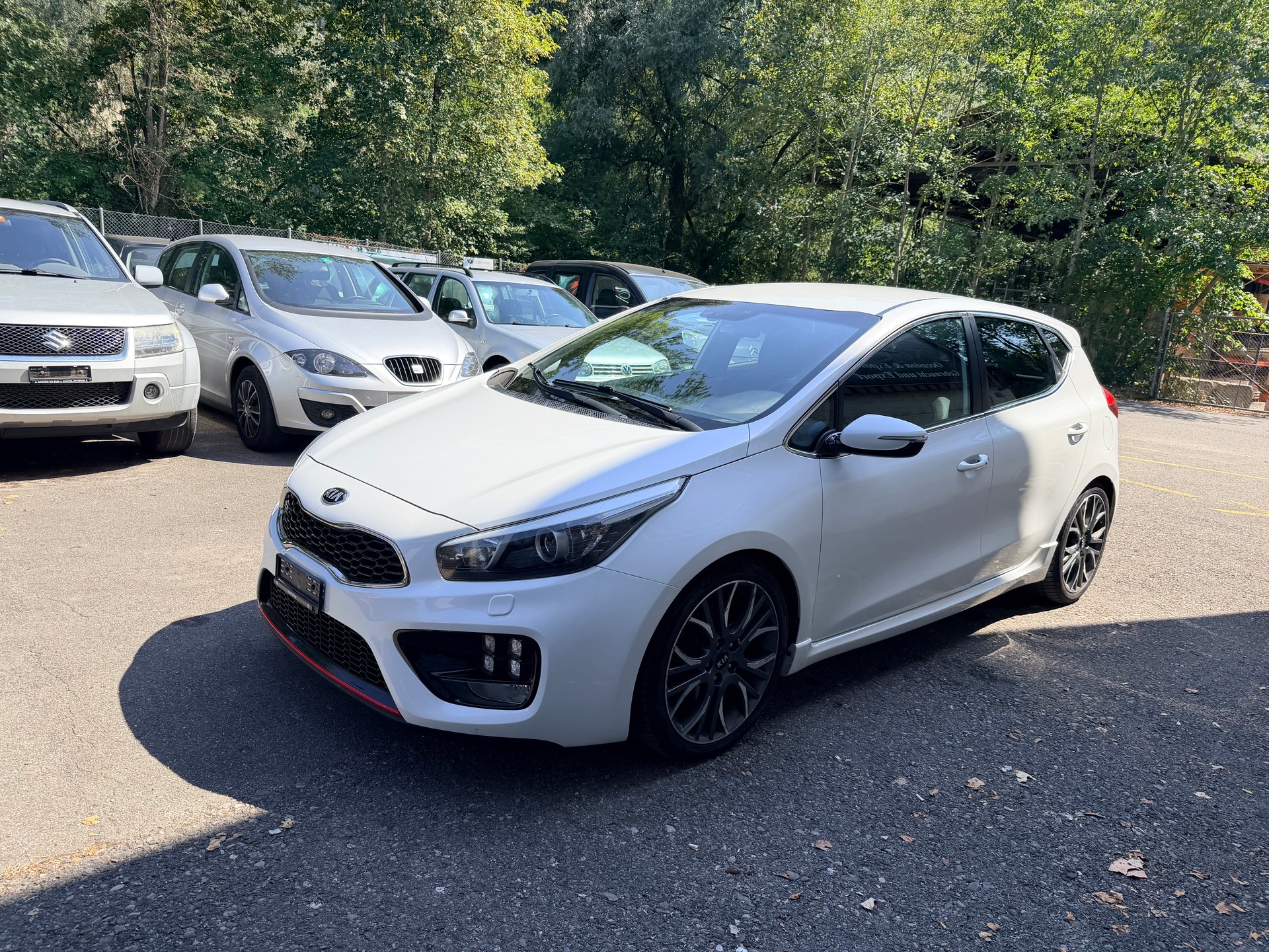 KIA Cee'd 1.6 GDi Turbo GT-image-2