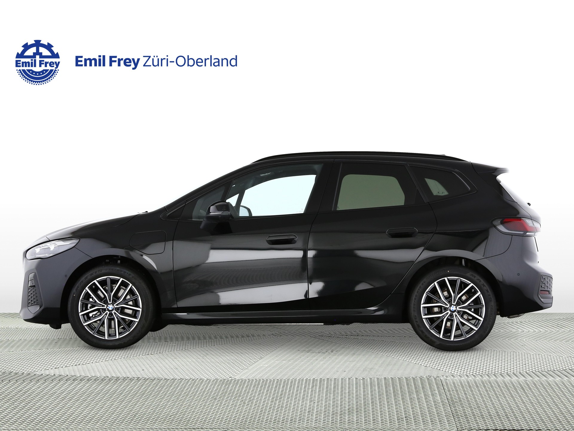 BMW 230e xDrive paddles Active Tourer-image-1