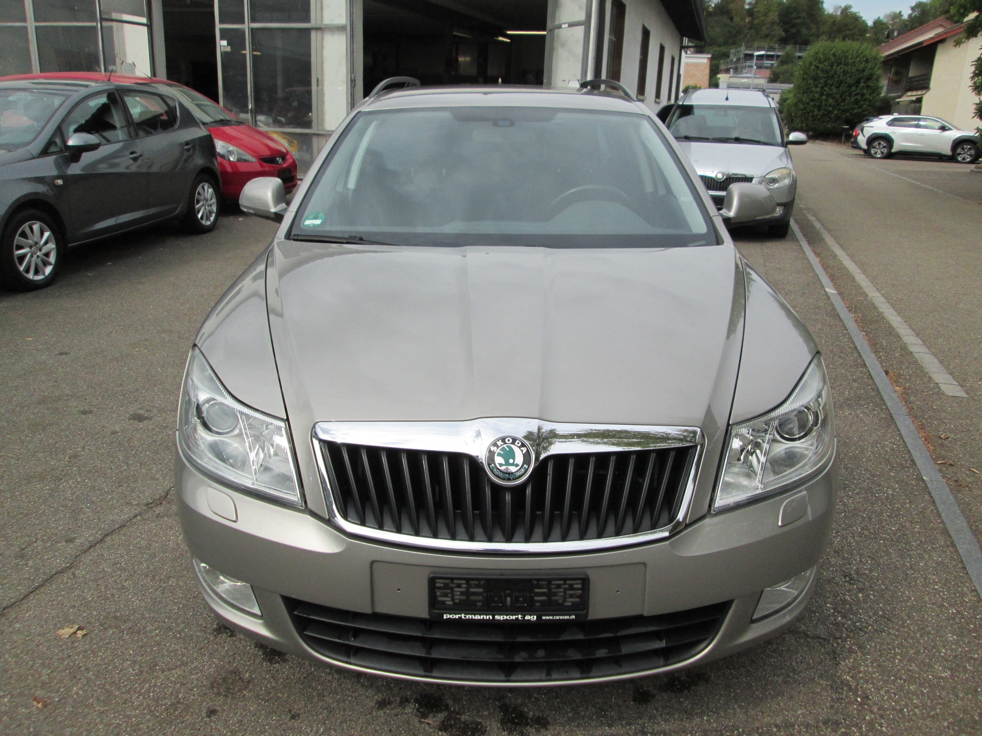 SKODA Octavia Combi 1.4 TSI Twenty20-image-6