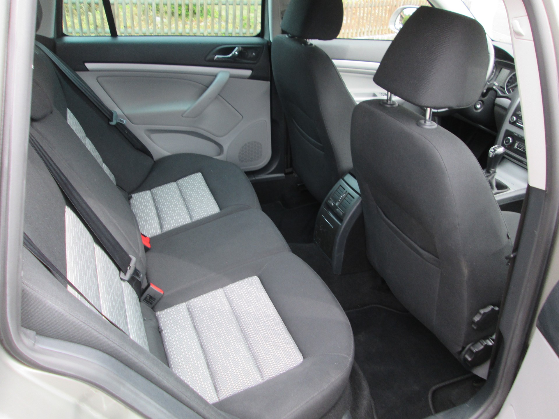 SKODA Octavia Combi 1.4 TSI Twenty20-image-10