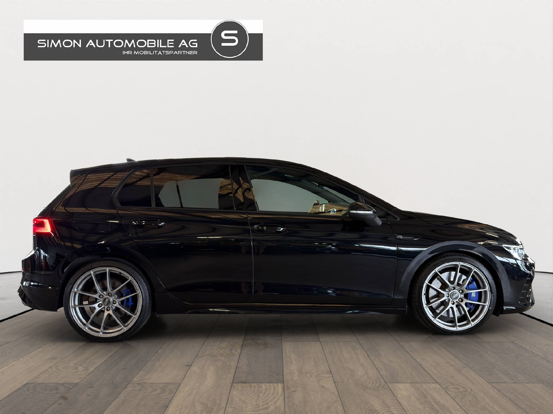 VW Golf VIII 2.0 TSI R DSG 4motion-image-6