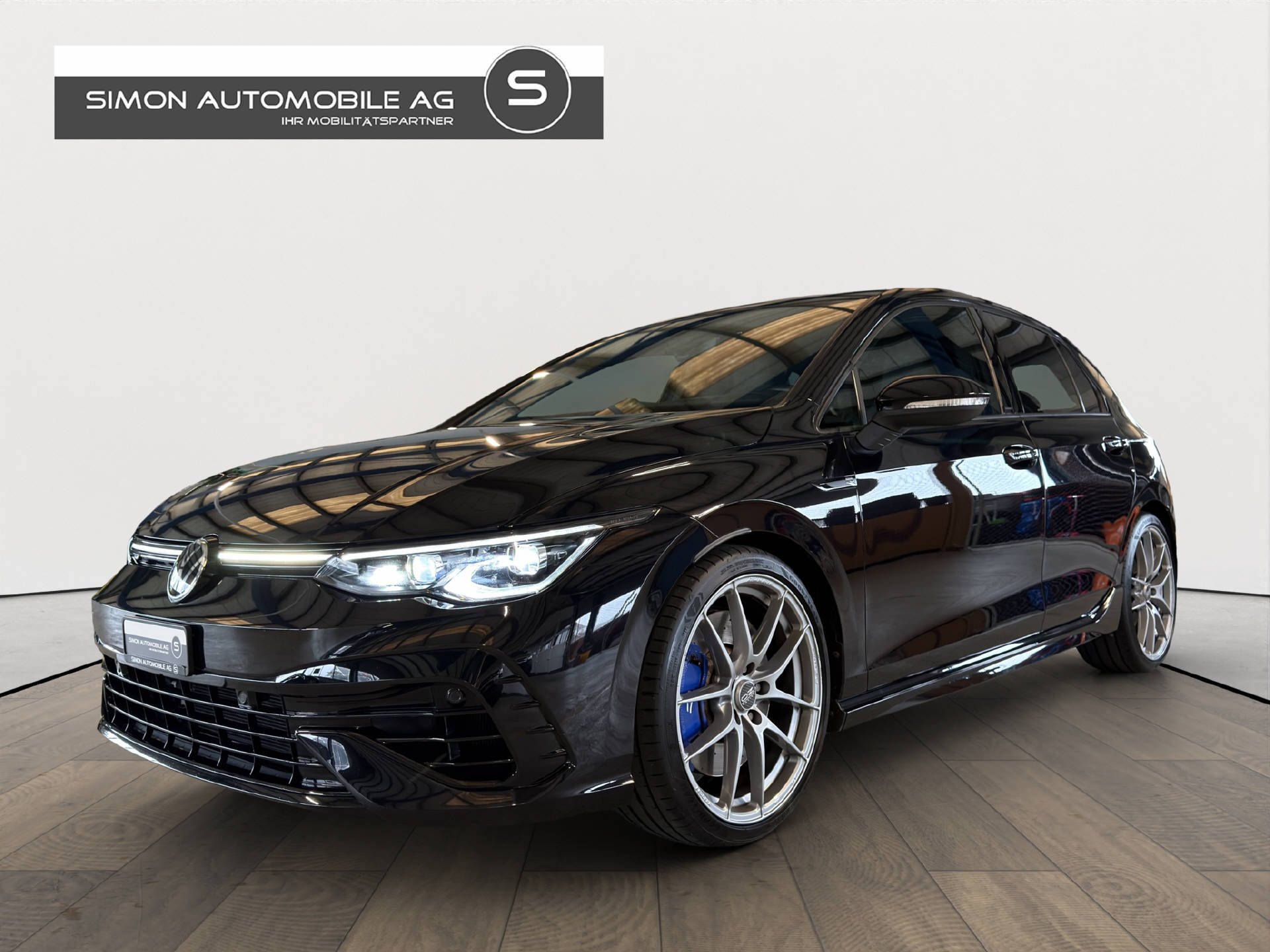VW Golf VIII 2.0 TSI R DSG 4motion-showroom-element-1