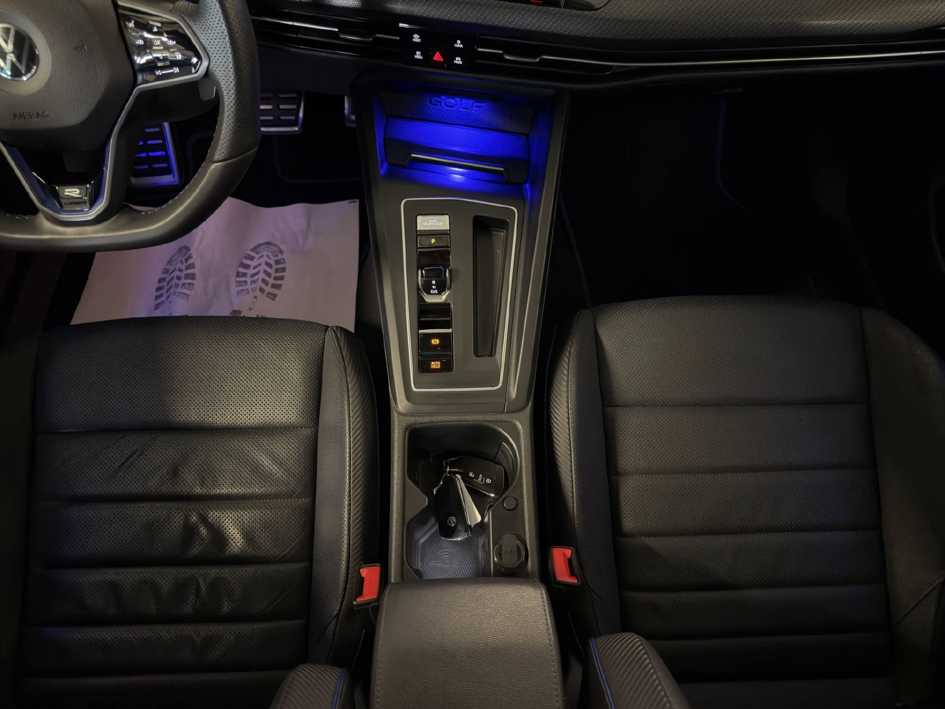VW Golf VIII 2.0 TSI R DSG 4motion-image-14