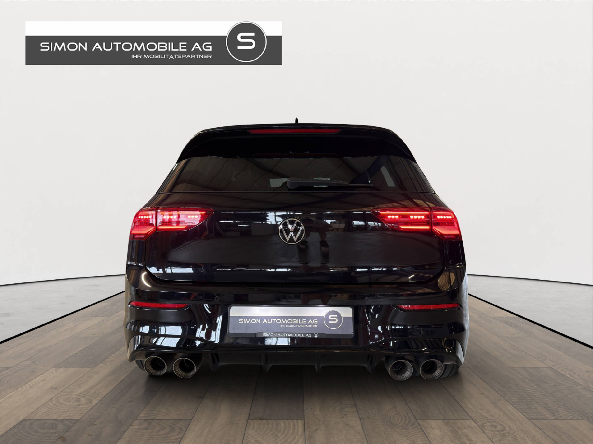 VW Golf VIII 2.0 TSI R DSG 4motion-image-4