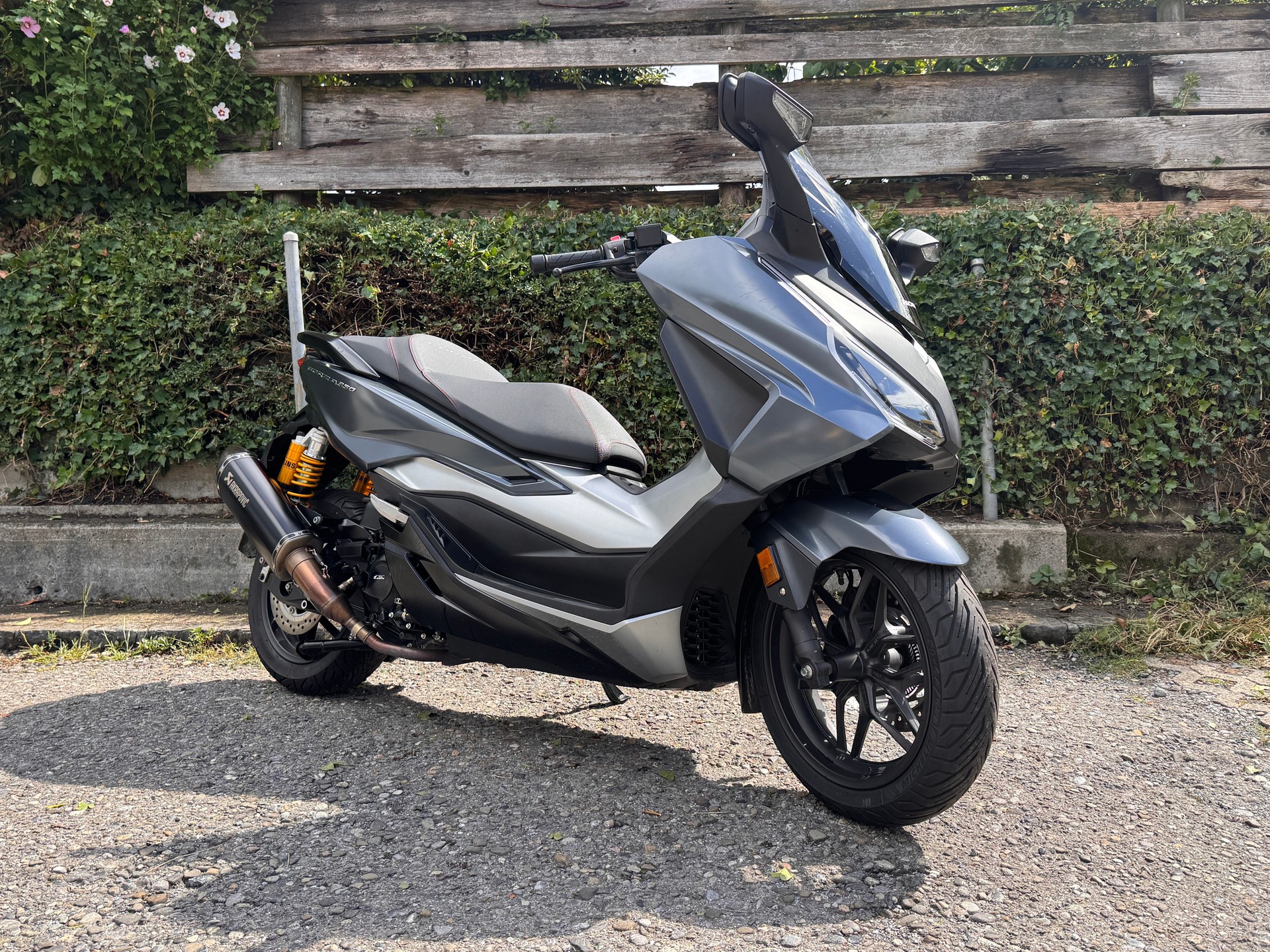 HONDA NSS 350-showroom-element-2