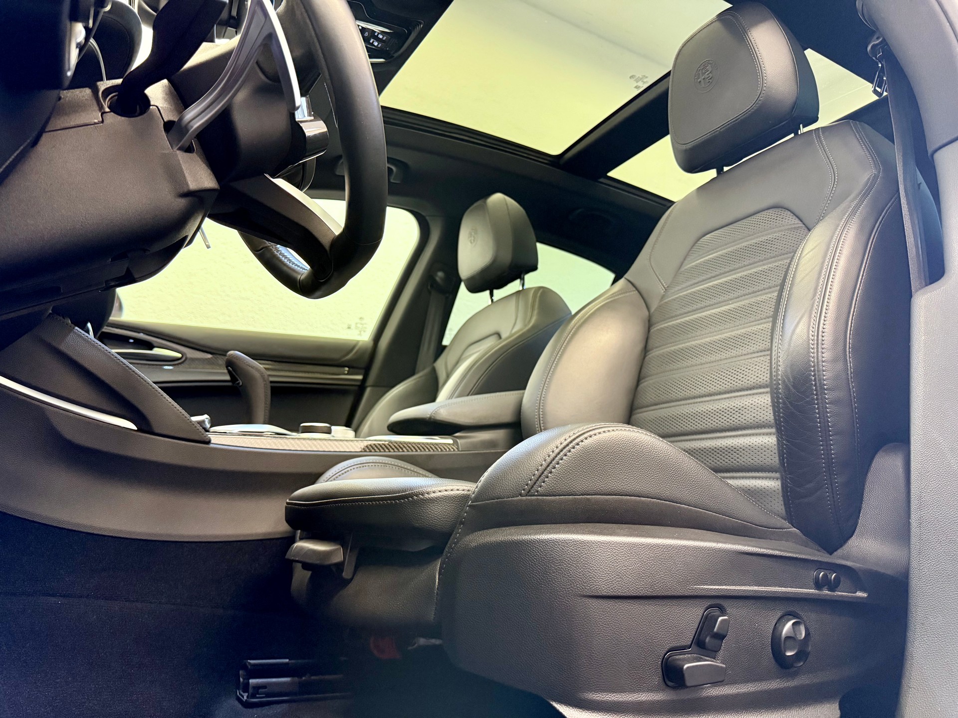 ALFA ROMEO Stelvio 2.9 V6 Quadrifoglio *AKRAPOVIC* Performante Sky Q4-image-12