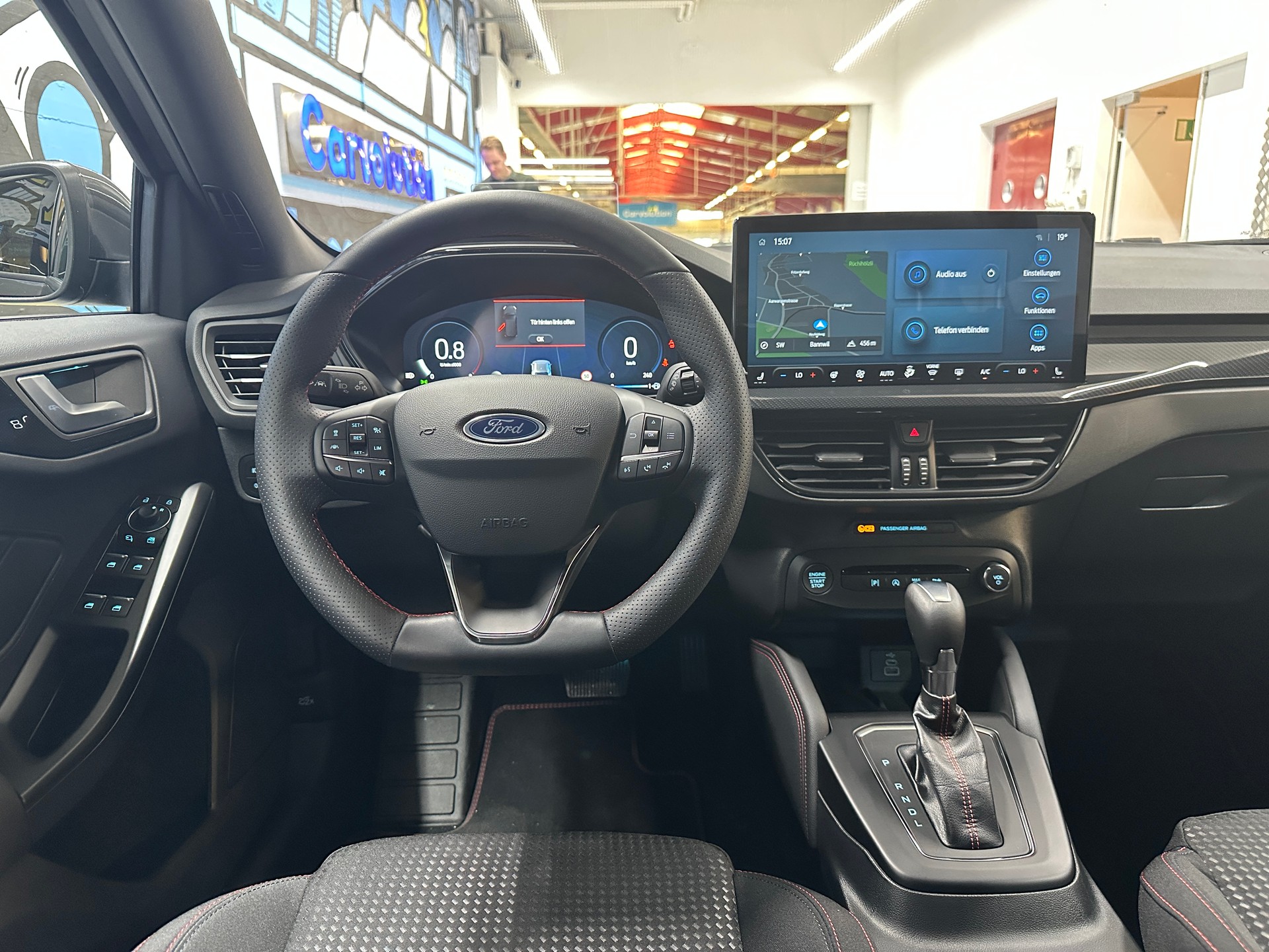 FORD Focus 1.0 MHEV ST-Line X Automat-image-9
