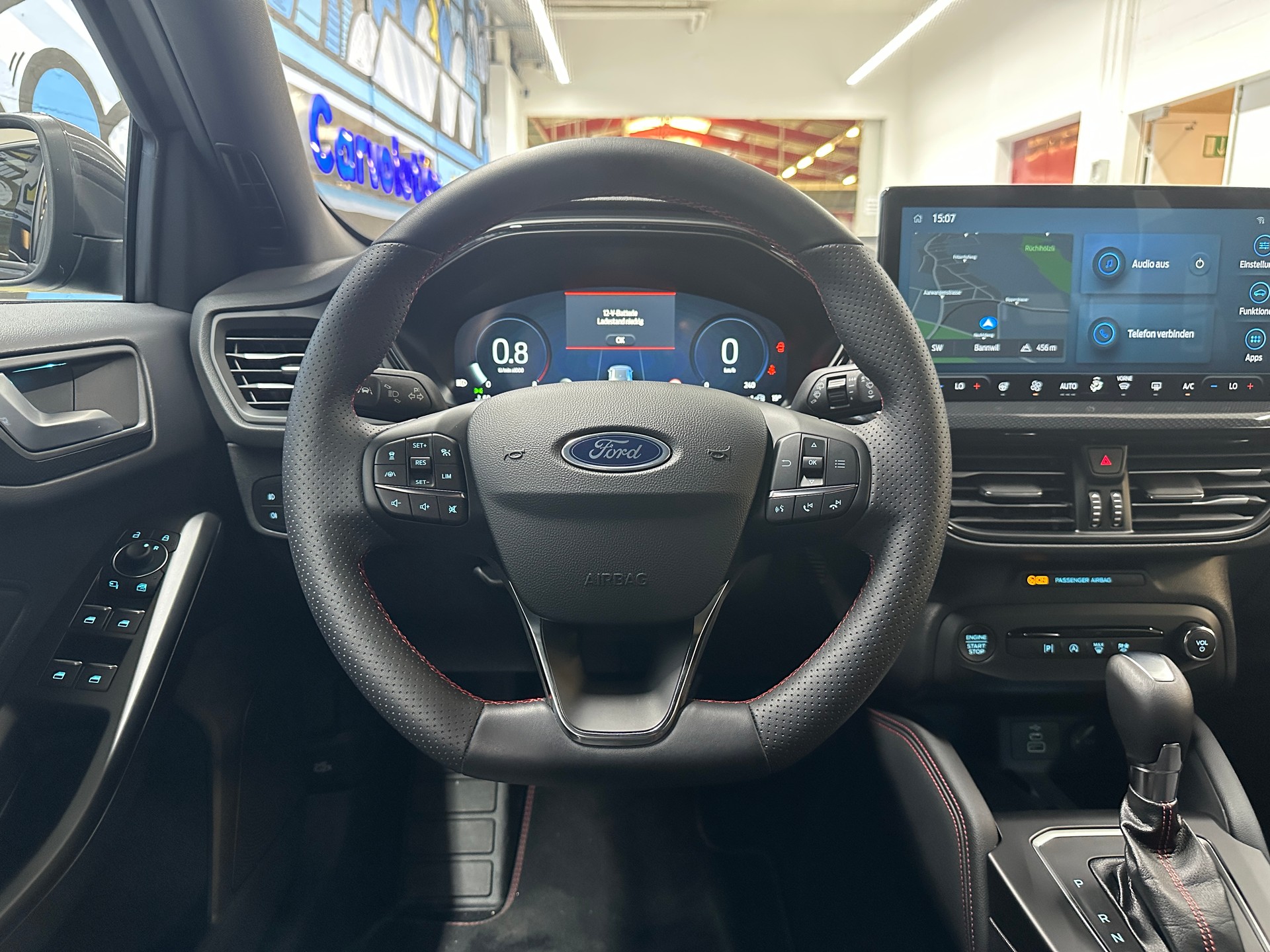 FORD Focus 1.0 MHEV ST-Line X Automat-image-10