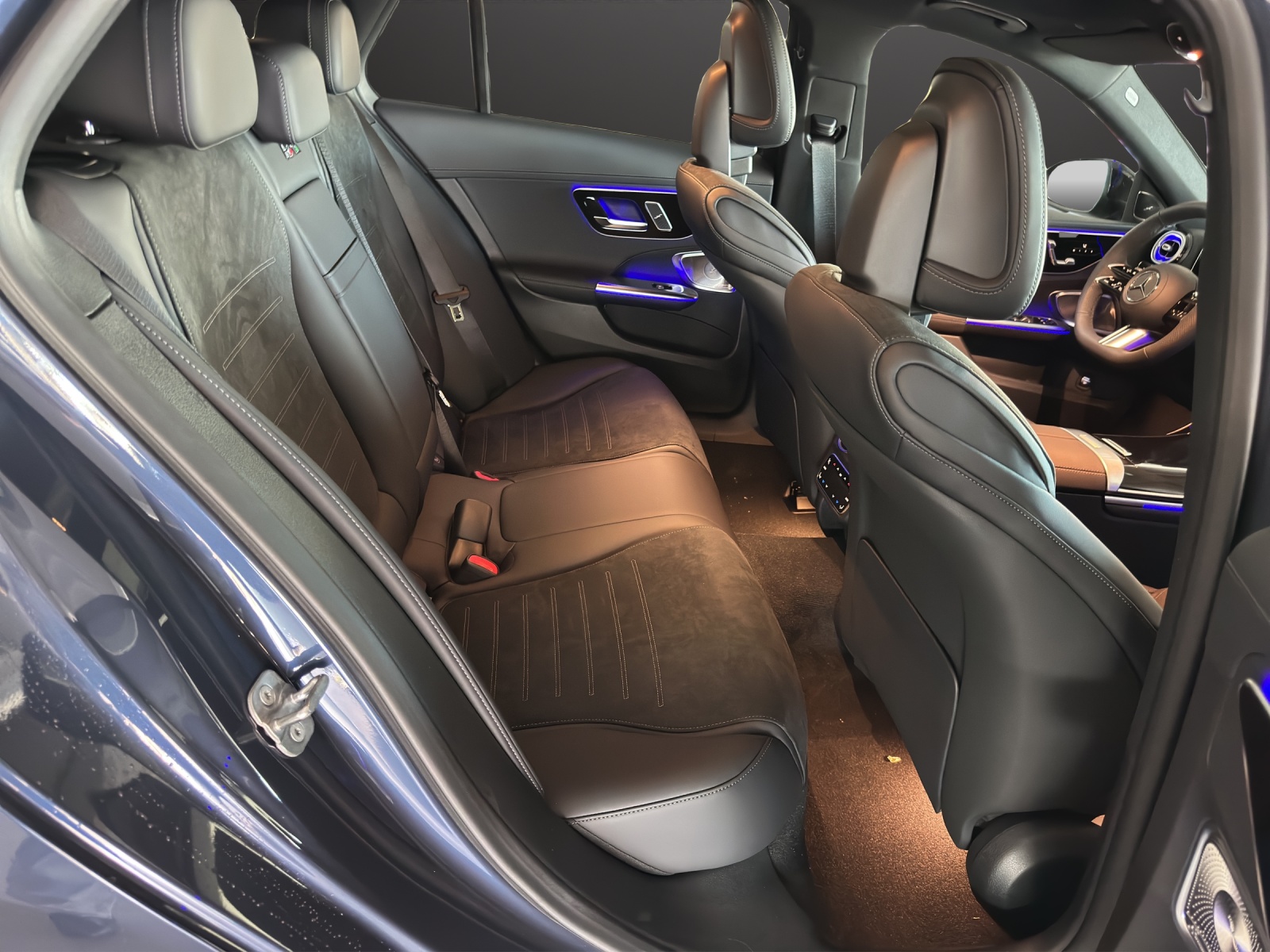 MERCEDES-BENZ C 220 d T 4 M Swiss Star-image-11