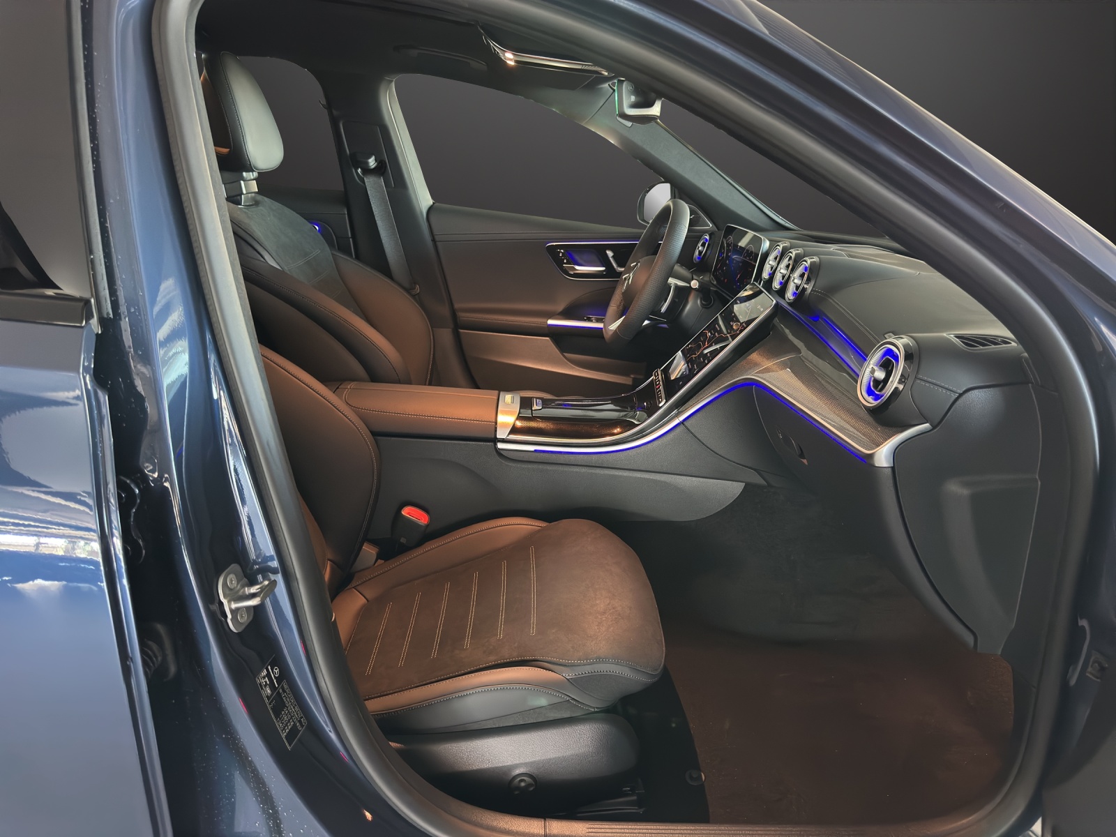 MERCEDES-BENZ C 220 d T 4 M Swiss Star-image-10