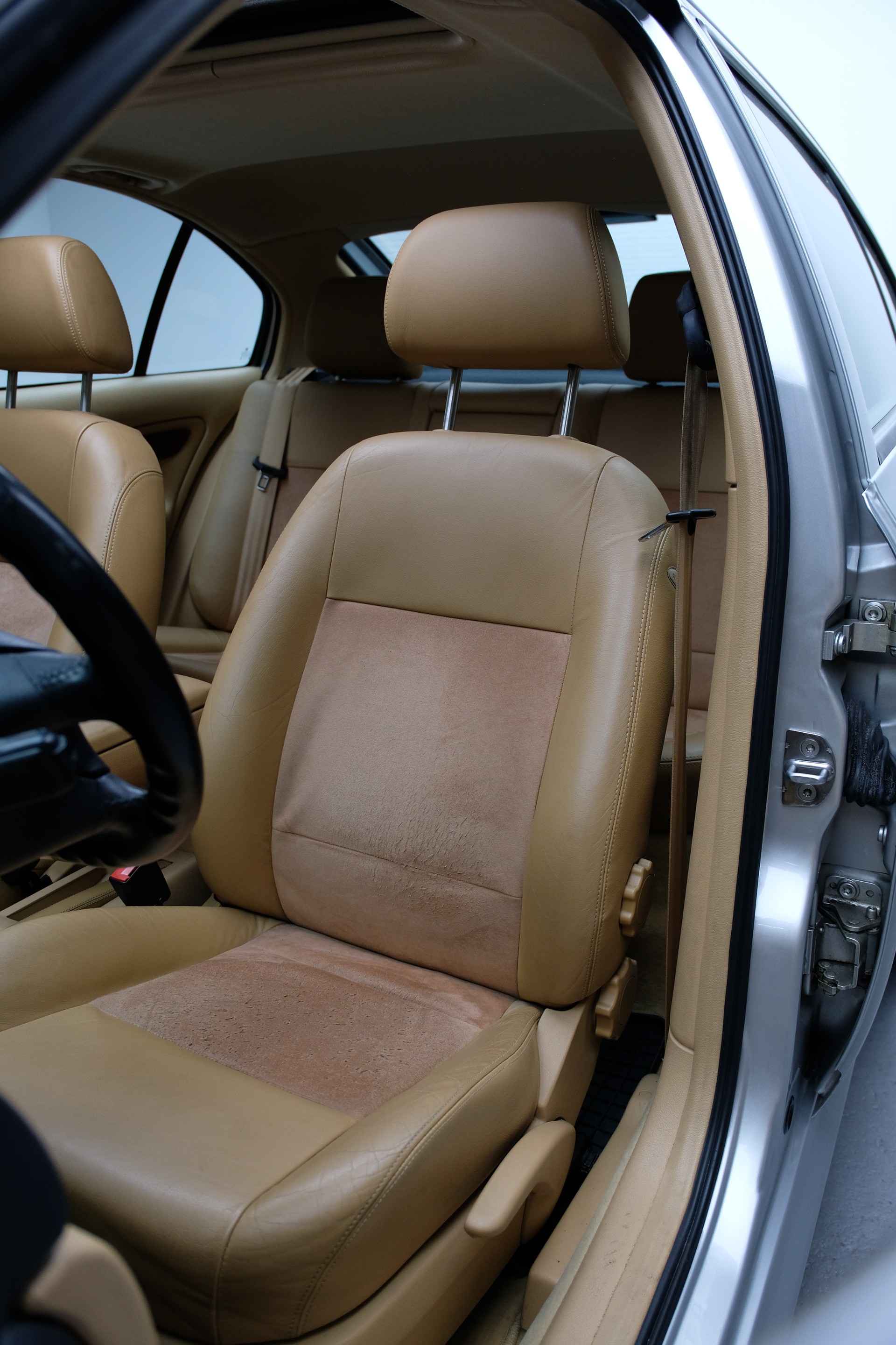 SKODA Octavia 1.8 Turbo Laurin & Klement-image-7