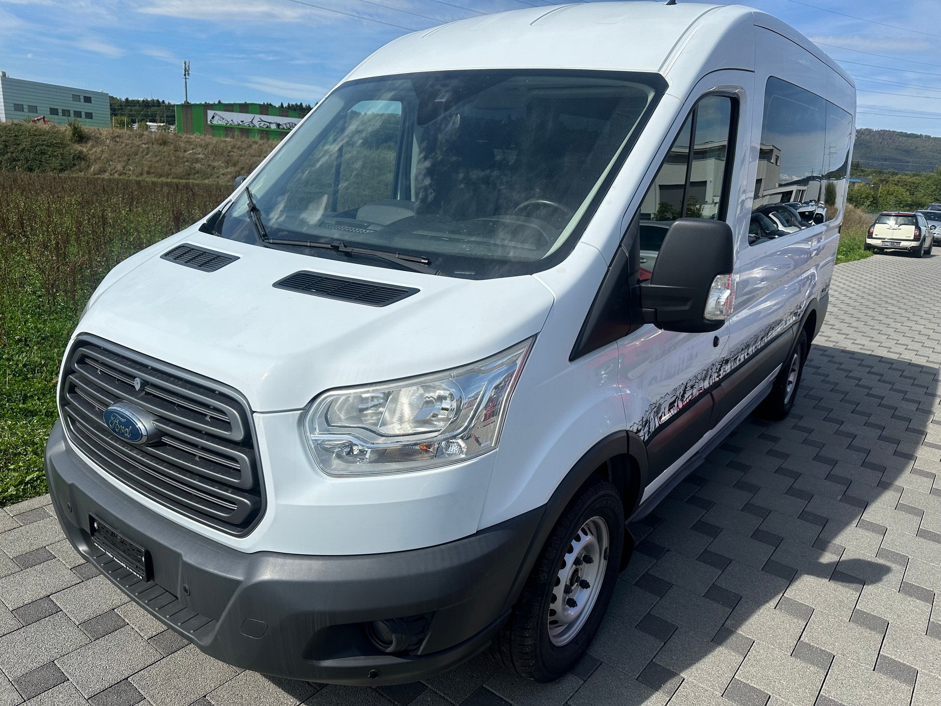 FORD Transit 350M 4x4 9 Plãtze-image-1