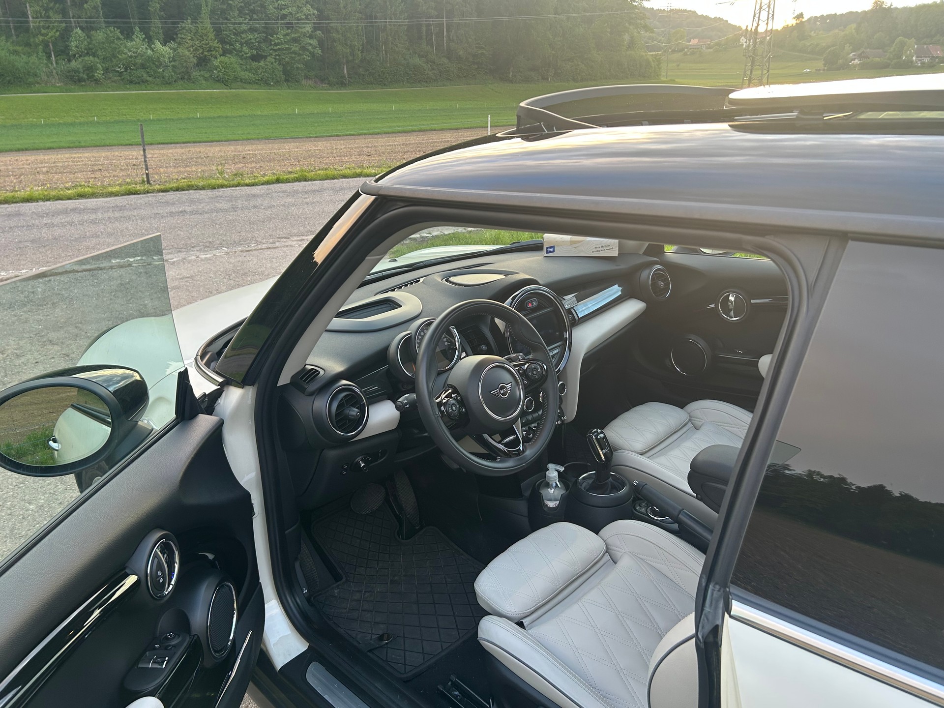 MINI 1.5i Cooper-image-4
